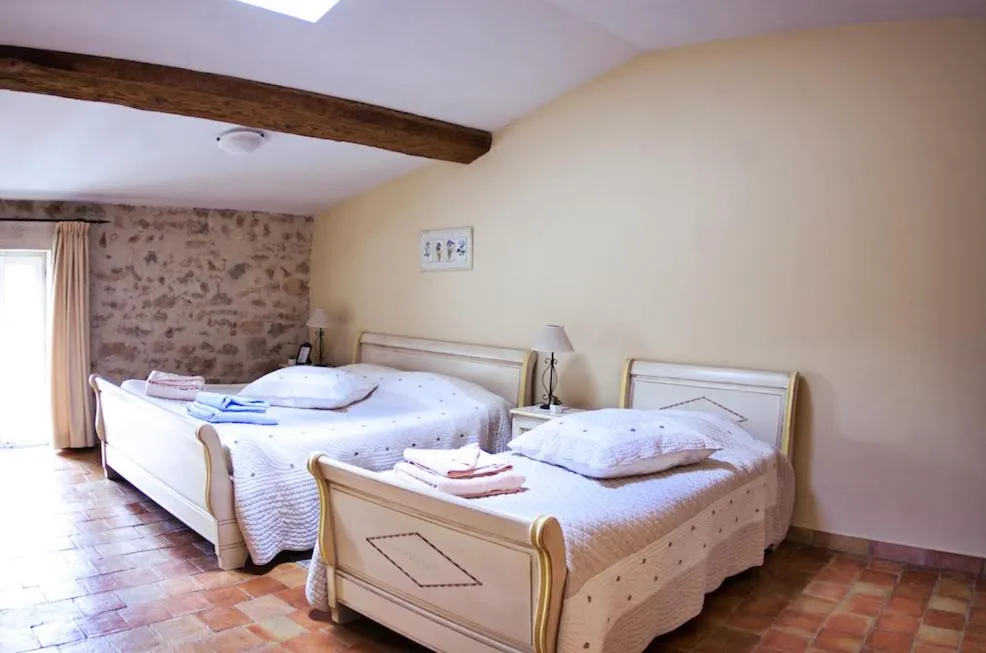 Day in L'Abri du Poète