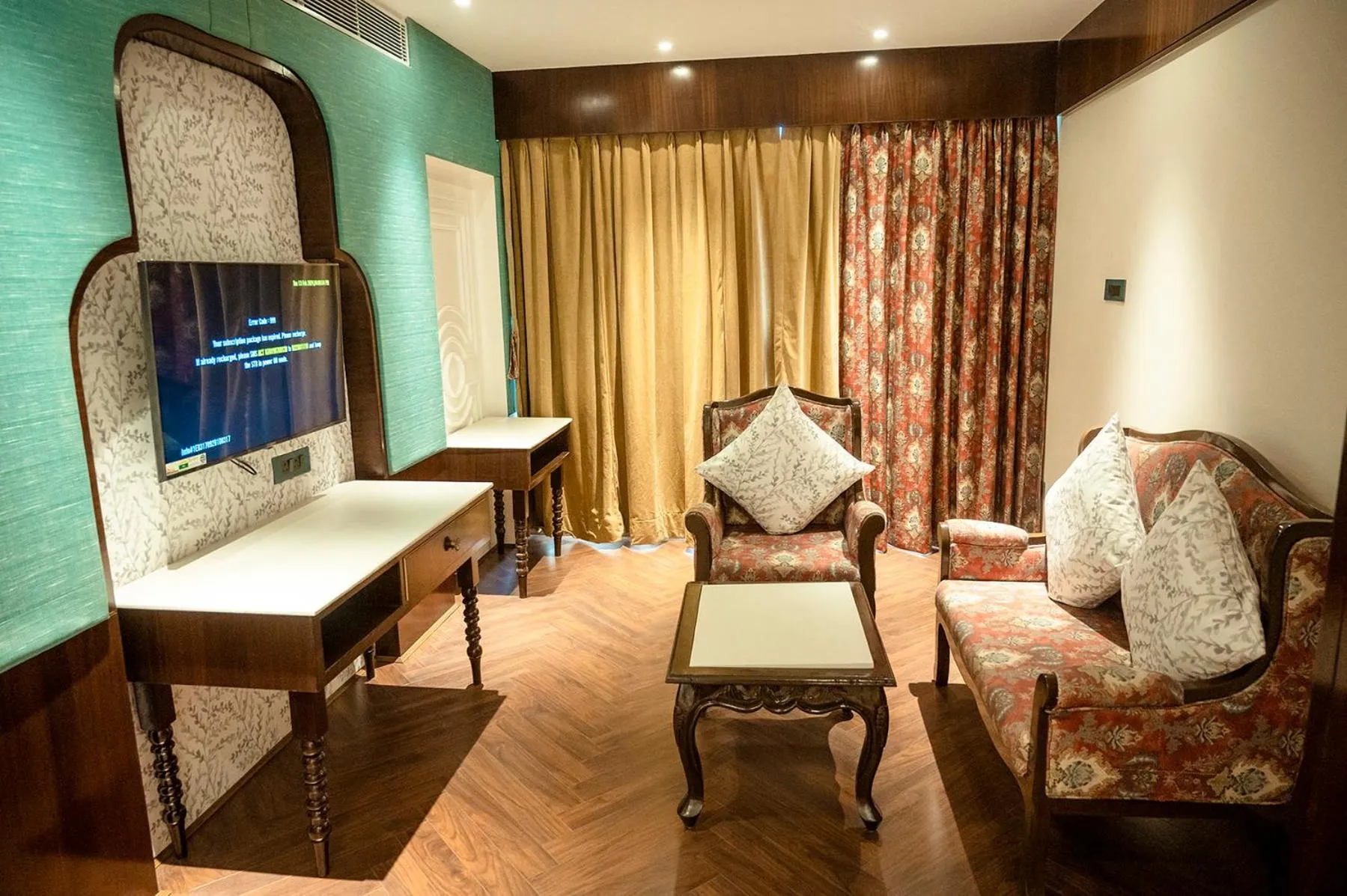 Living room in HOTEL LAKE VIEW