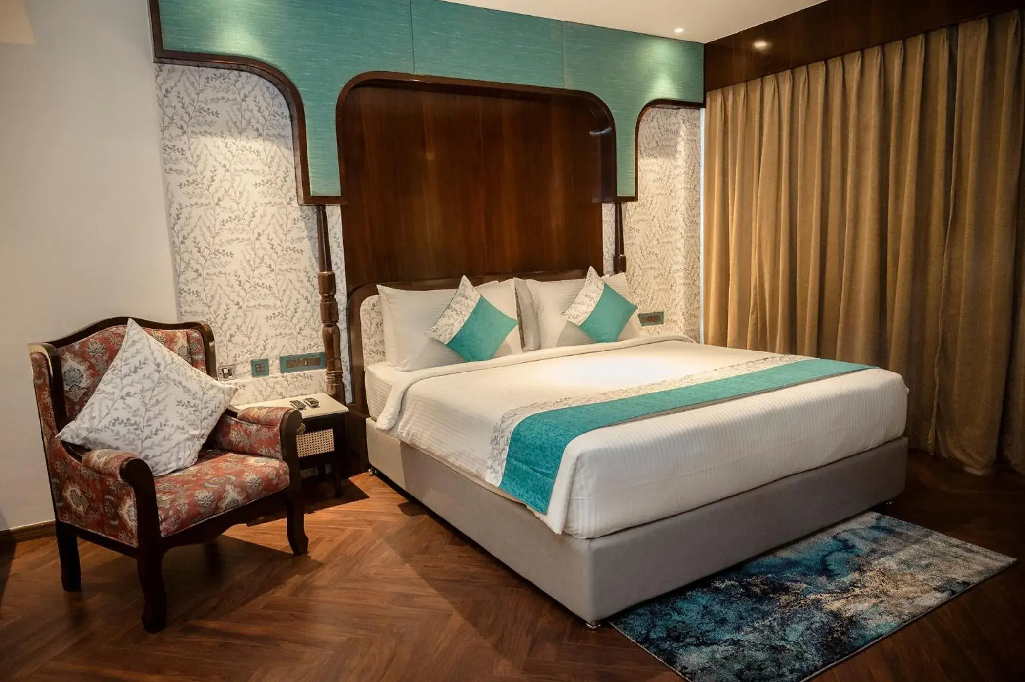 Suite - single occupancy in HOTEL LAKE VIEW Suite - single occupancy in HOTEL LAKE VIEW