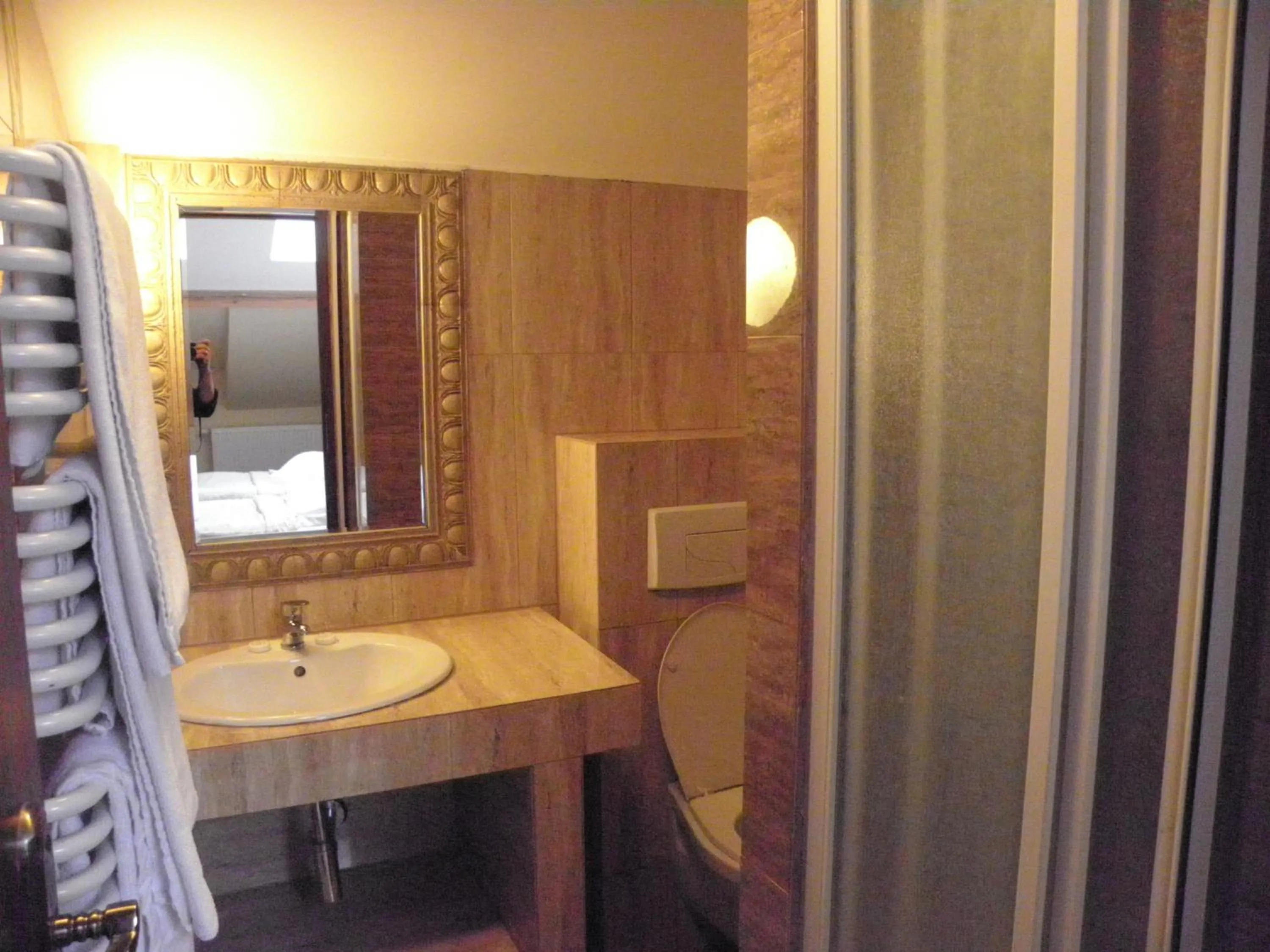 Bathroom in Motel Tower