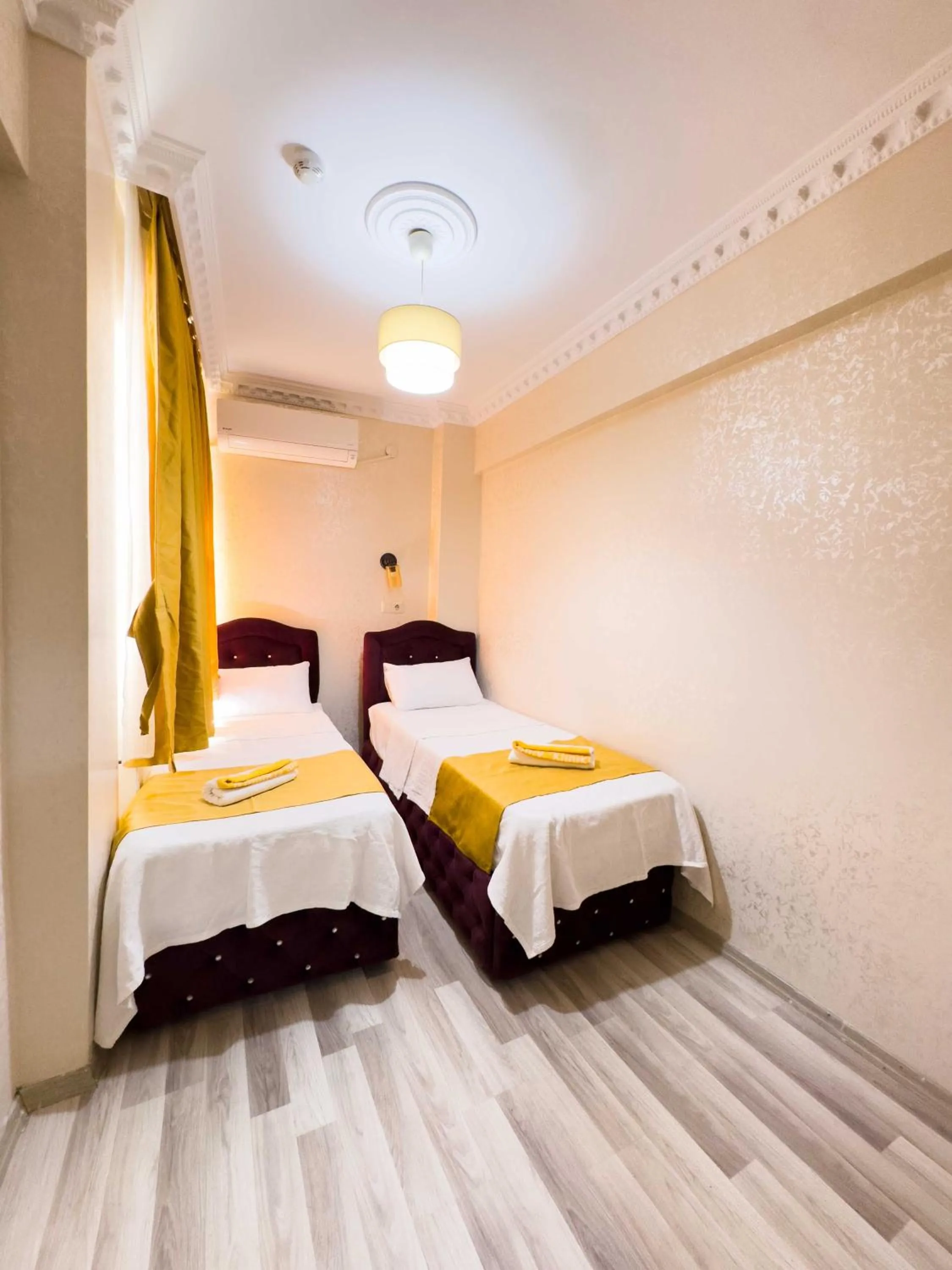 Bed in Öz Dünya Hotel