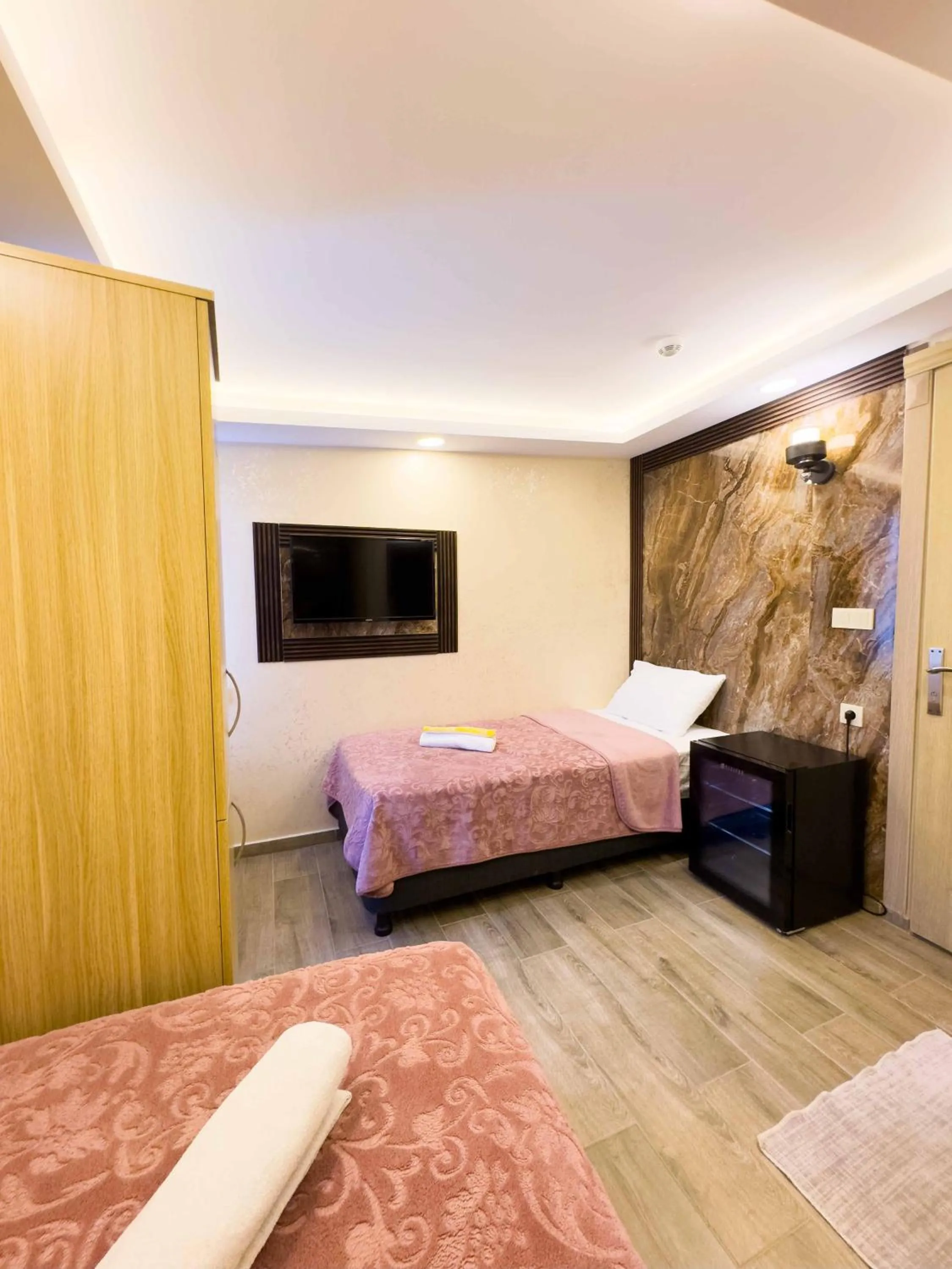 Bed in Öz Dünya Hotel