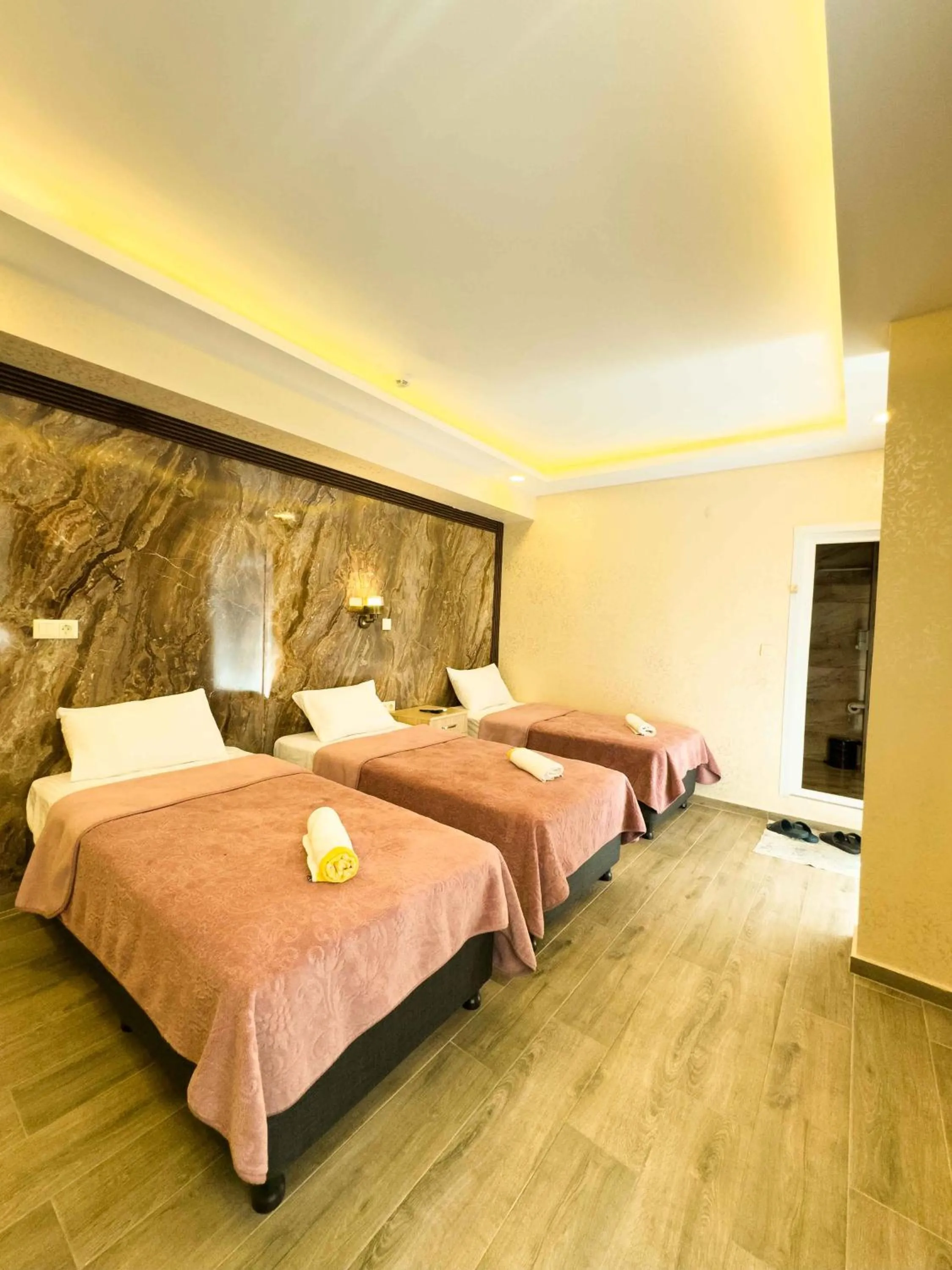 Bed in Öz Dünya Hotel