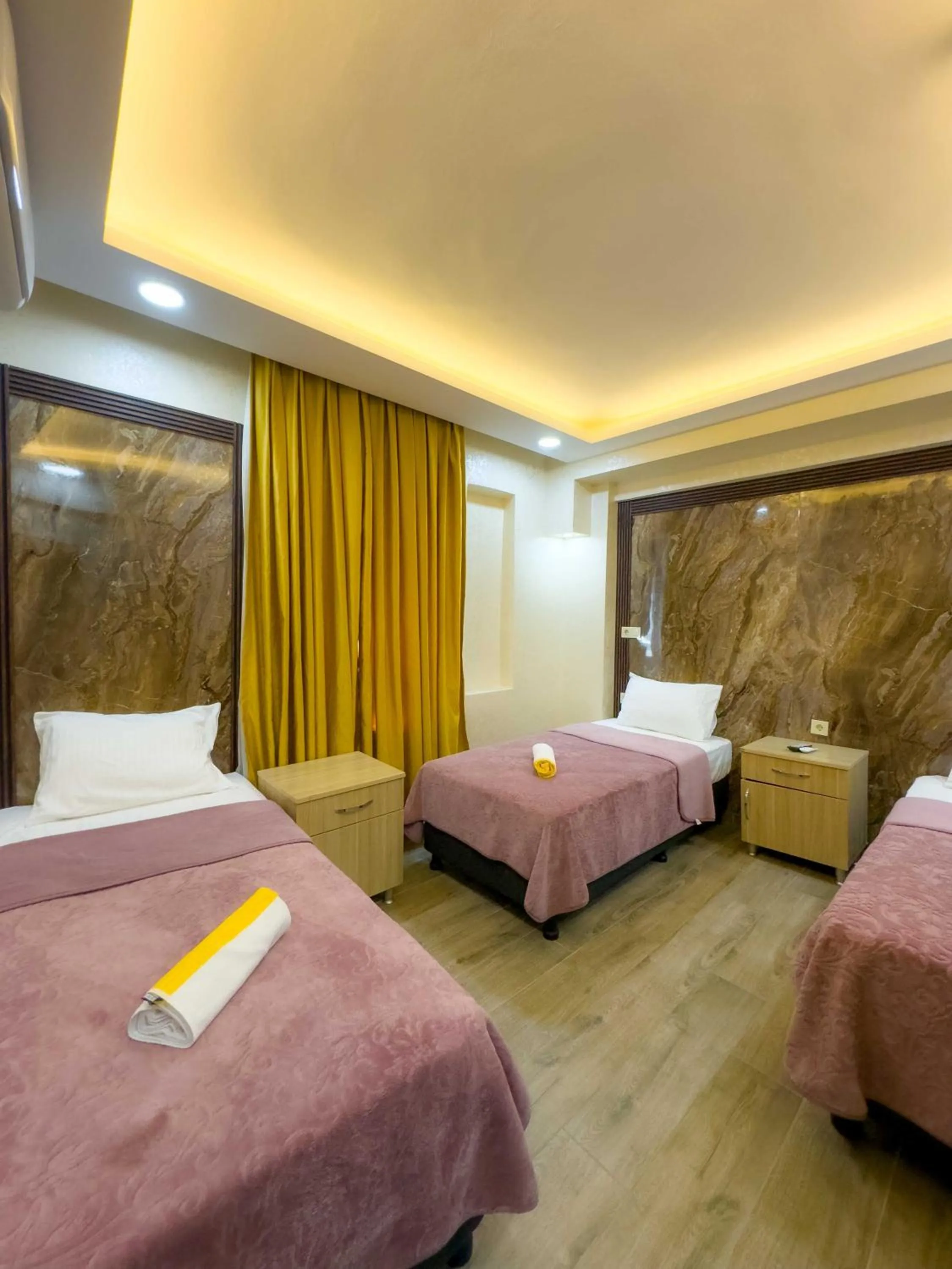 Bed in Öz Dünya Hotel