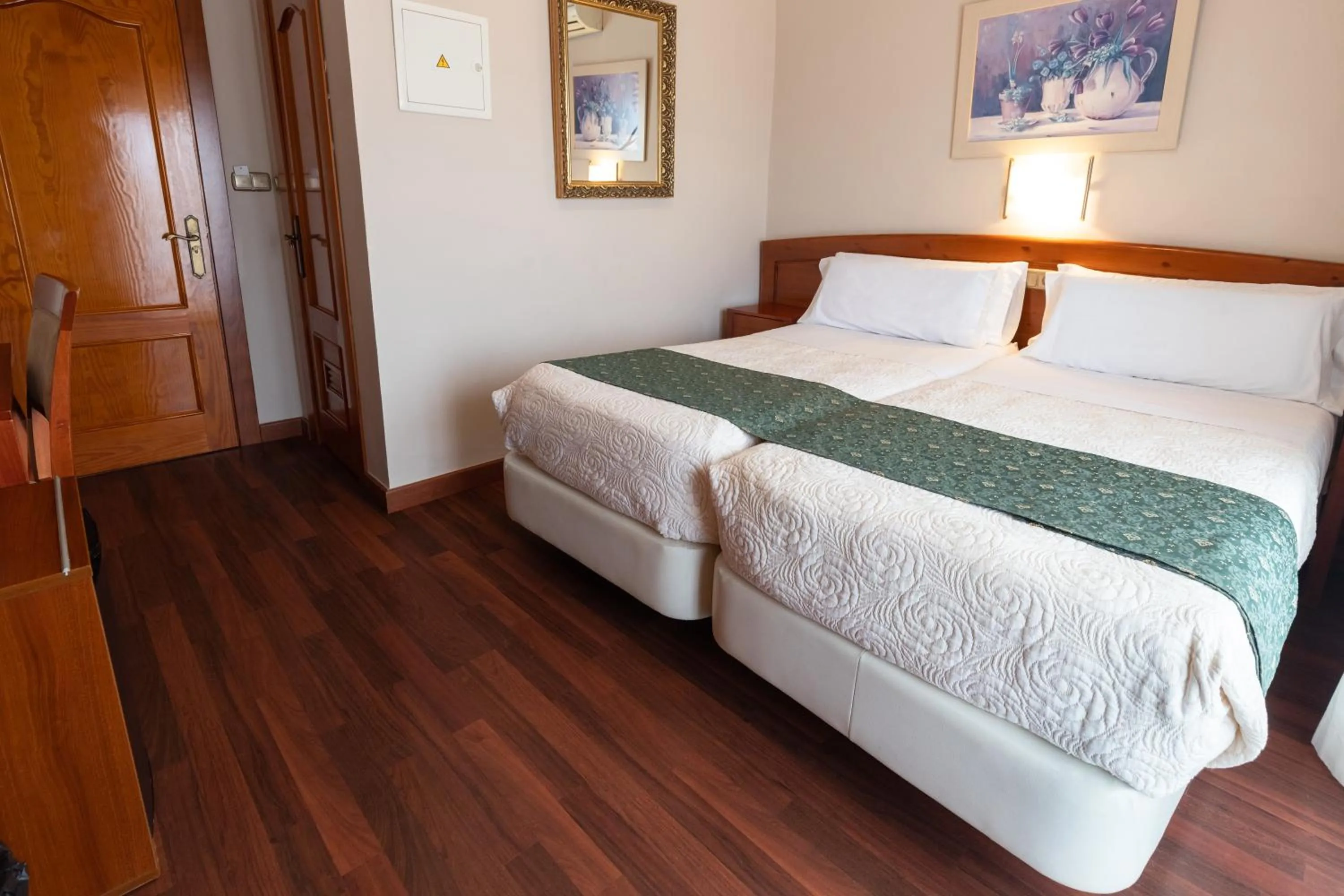 Bed in Hotel Alameda Málaga