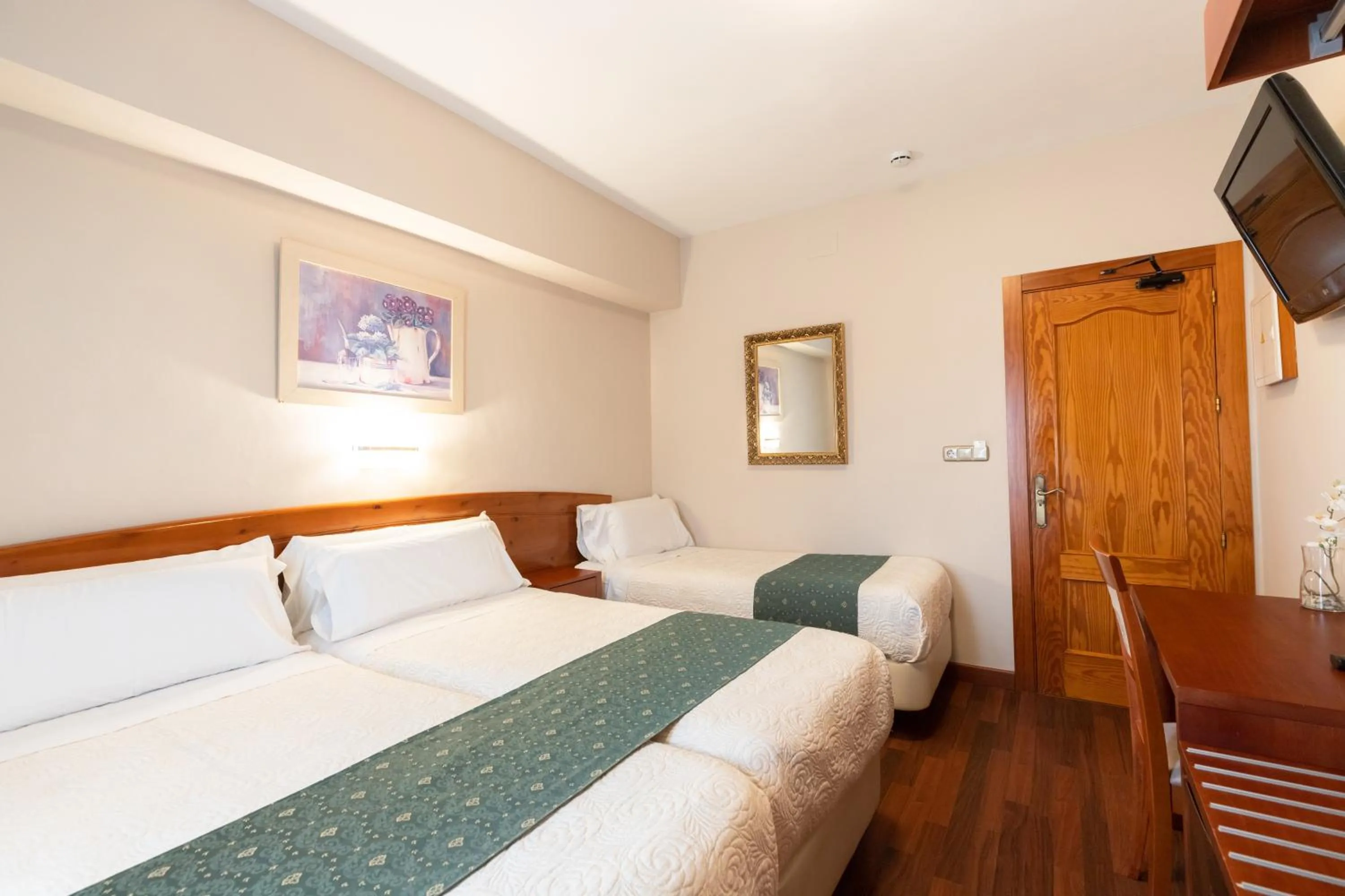 Bed in Hotel Alameda Málaga