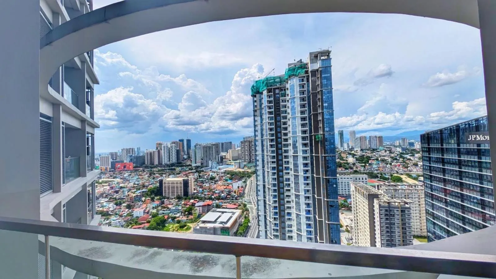 EG Private House -BGC UPTOWN