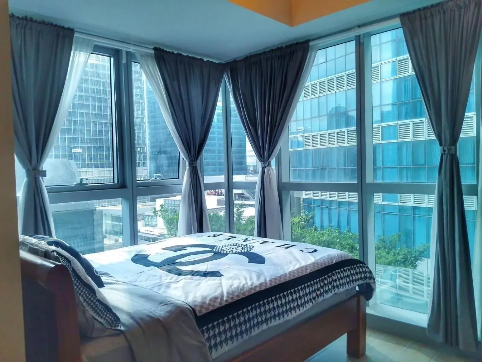 Double Room with Terrace in EG Private House -BGC UPTOWN Double Room with Terrace in EG Private House -BGC UPTOWN