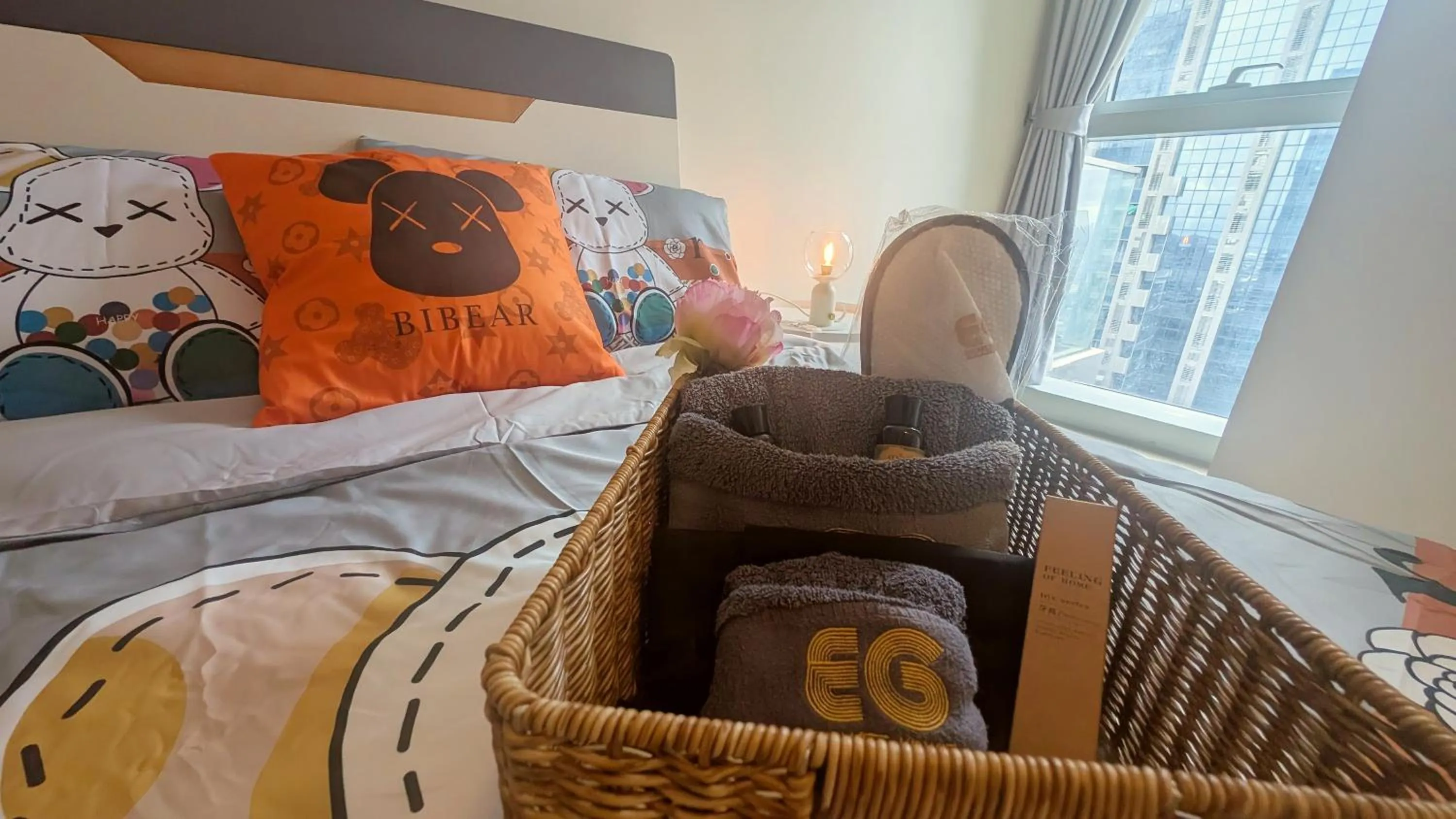 Bed in EG Private House -BGC UPTOWN