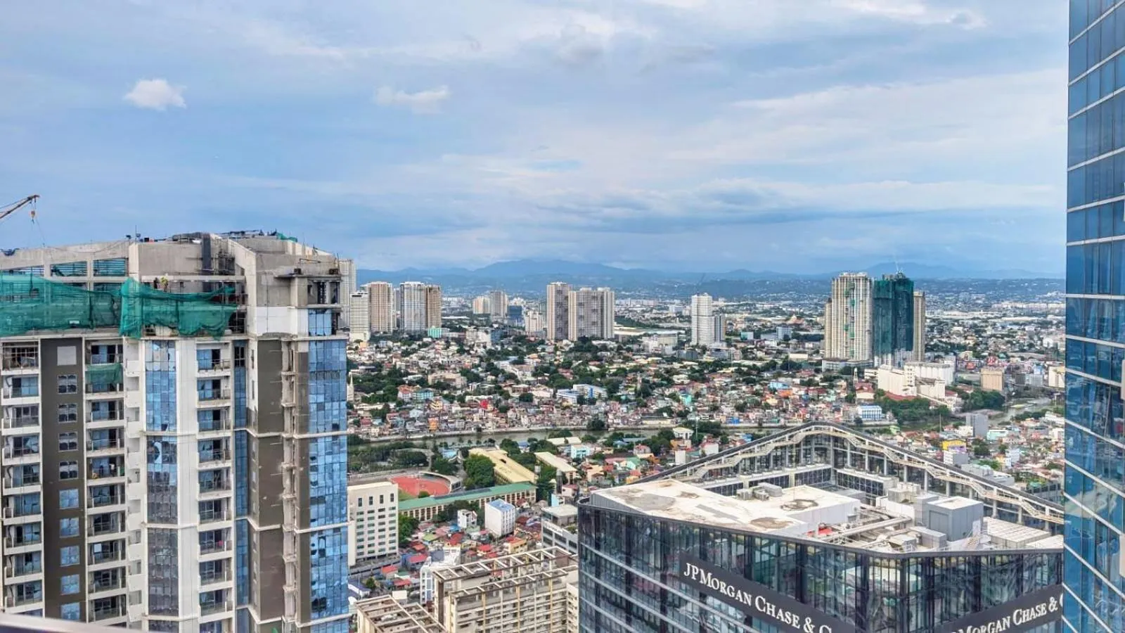 Day in EG Private House -BGC UPTOWN