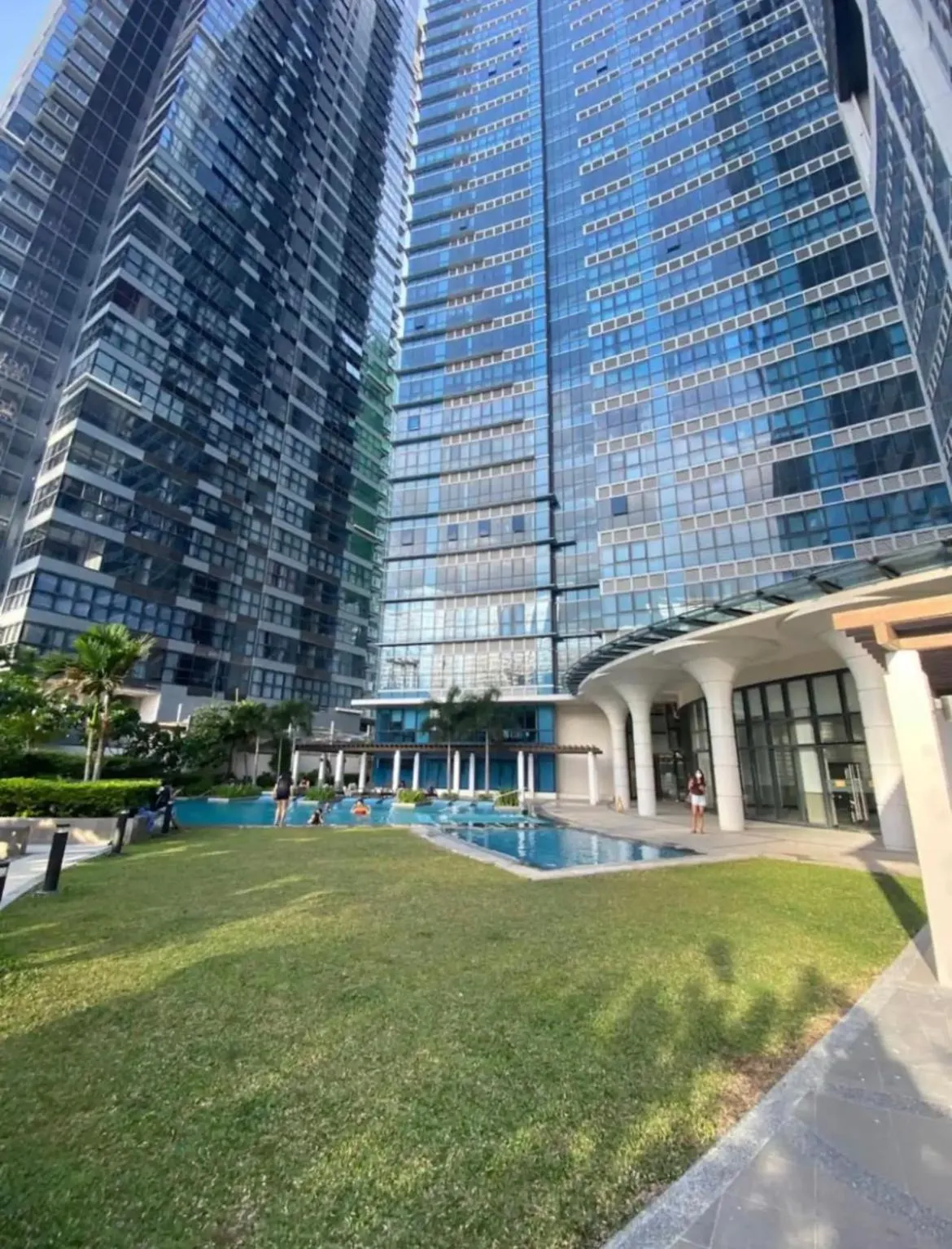 Swimming pool in EG Private House -BGC UPTOWN