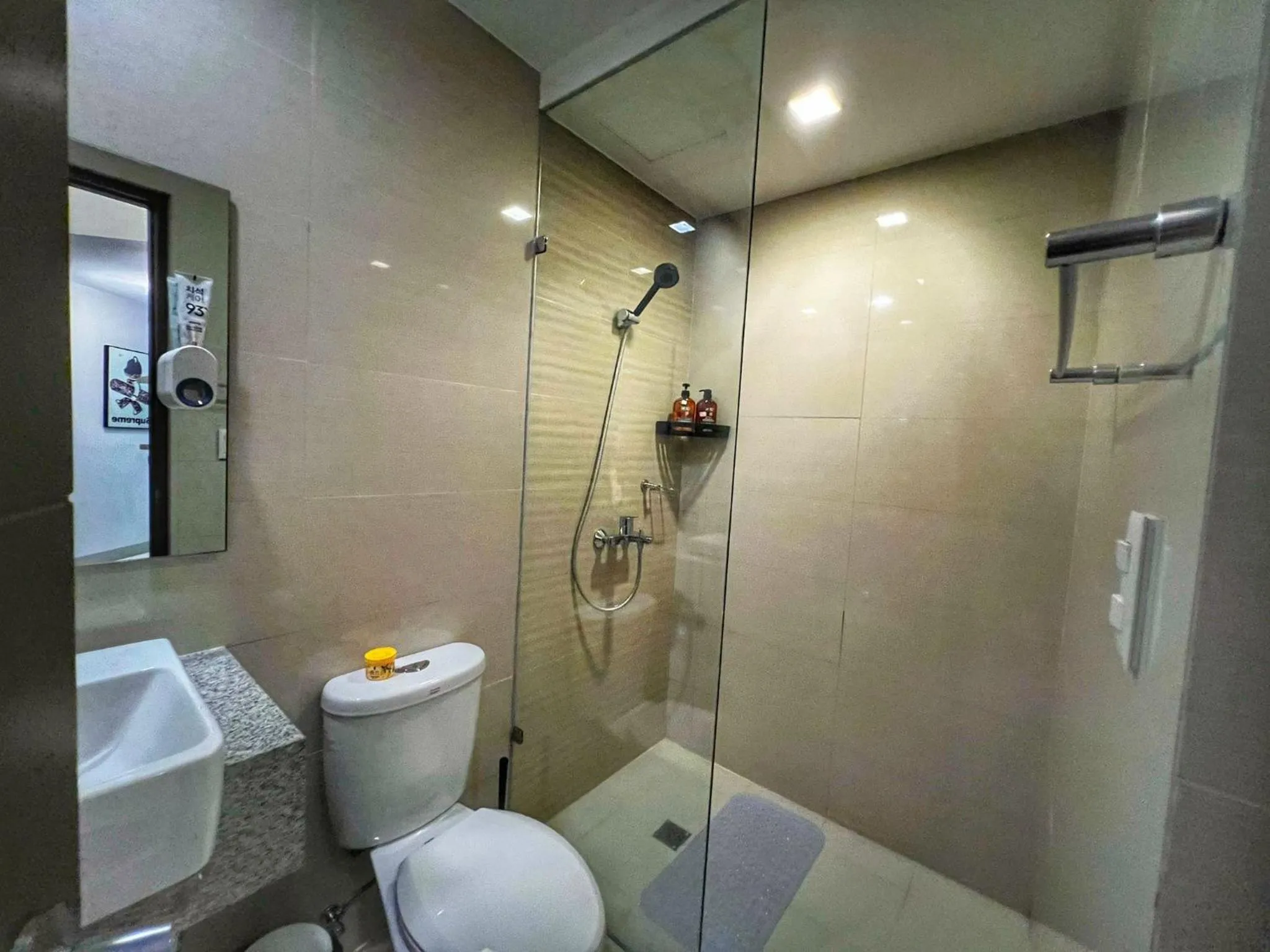 EG Private House -BGC UPTOWN