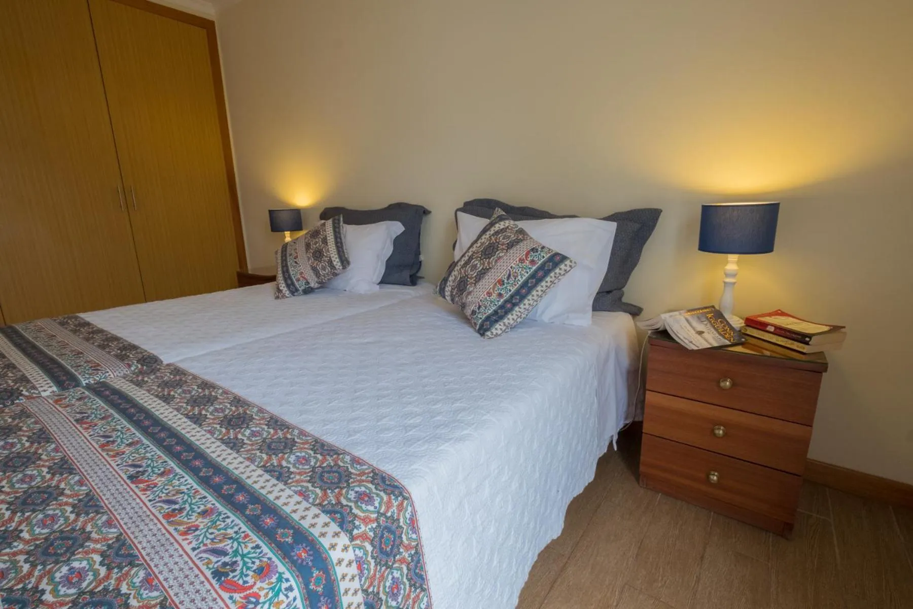 Bed in Apartments Madeira Old Town