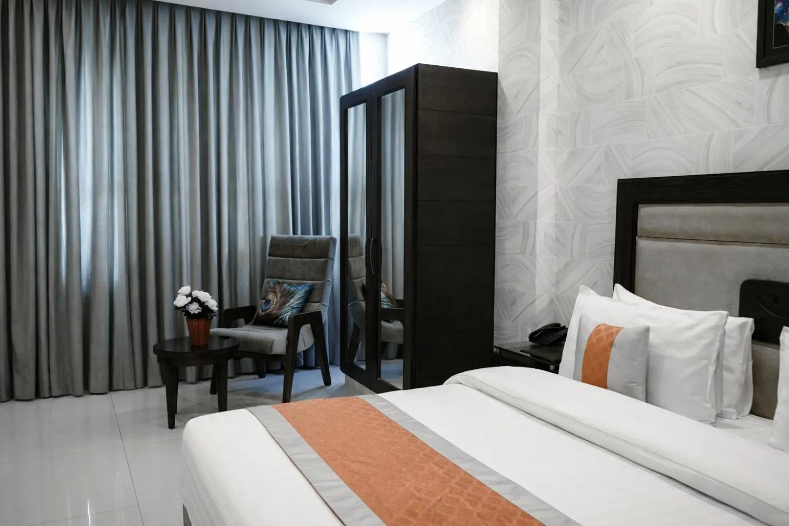 Bed in Best Western Faisalabad