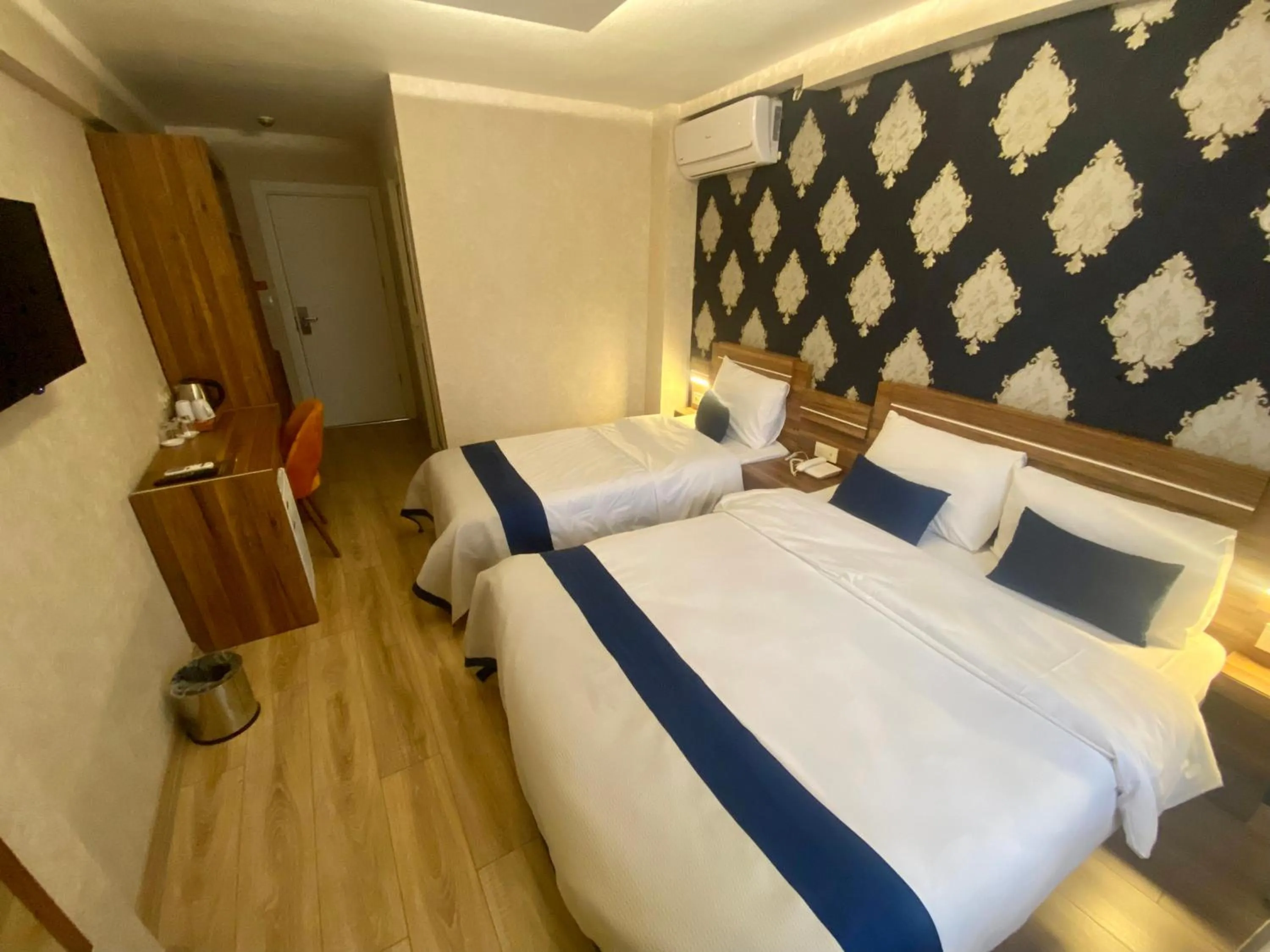 Bed in Era Palace Hotel