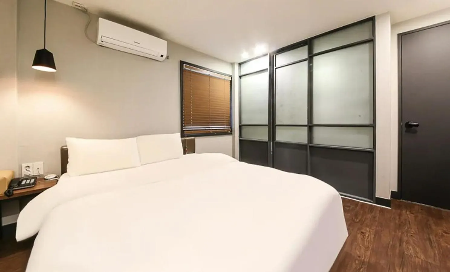 Bed in No 25 Hotel Gwangan