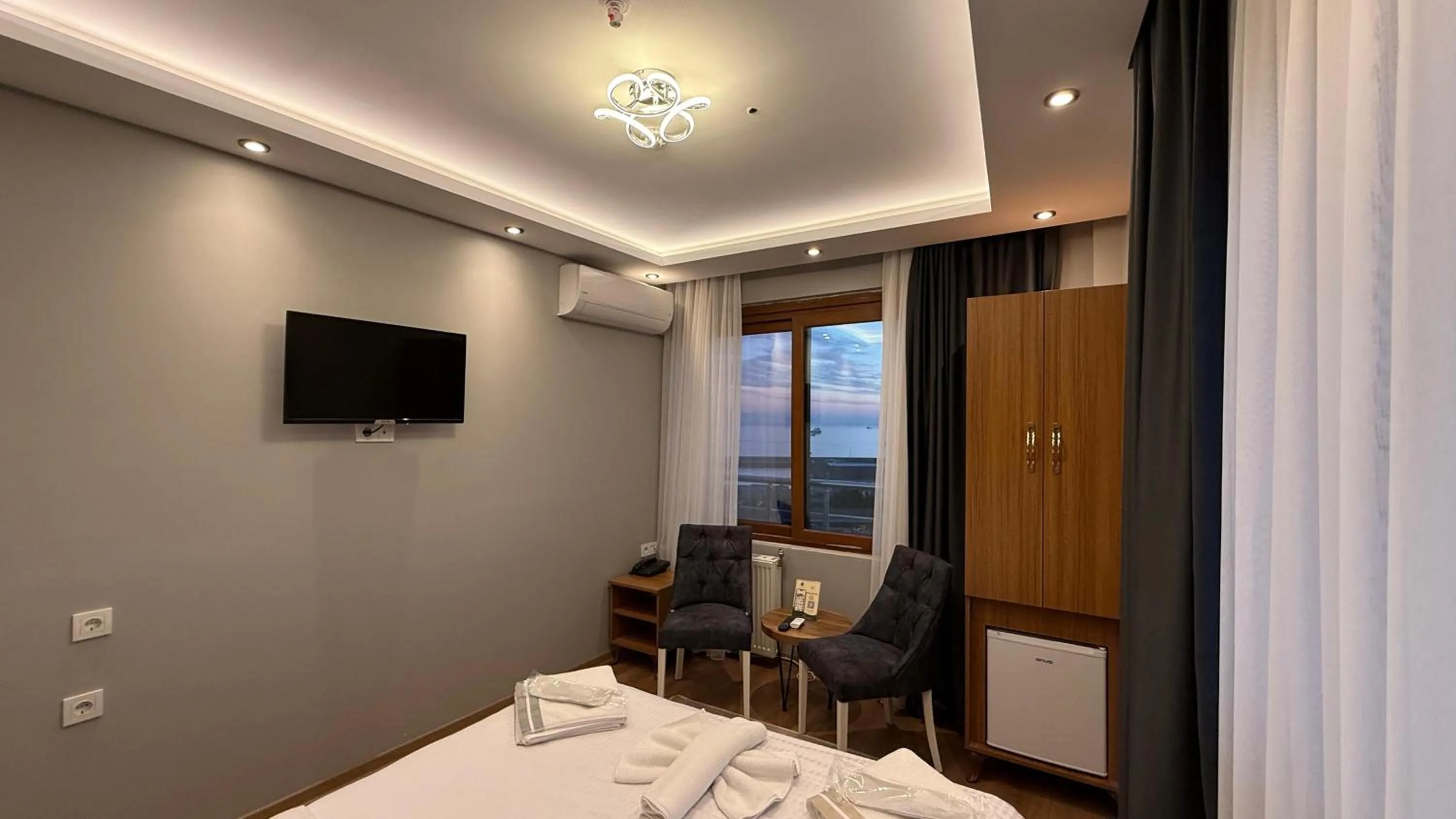 Photo of the whole room, Bed in Mamma Marya Hotel