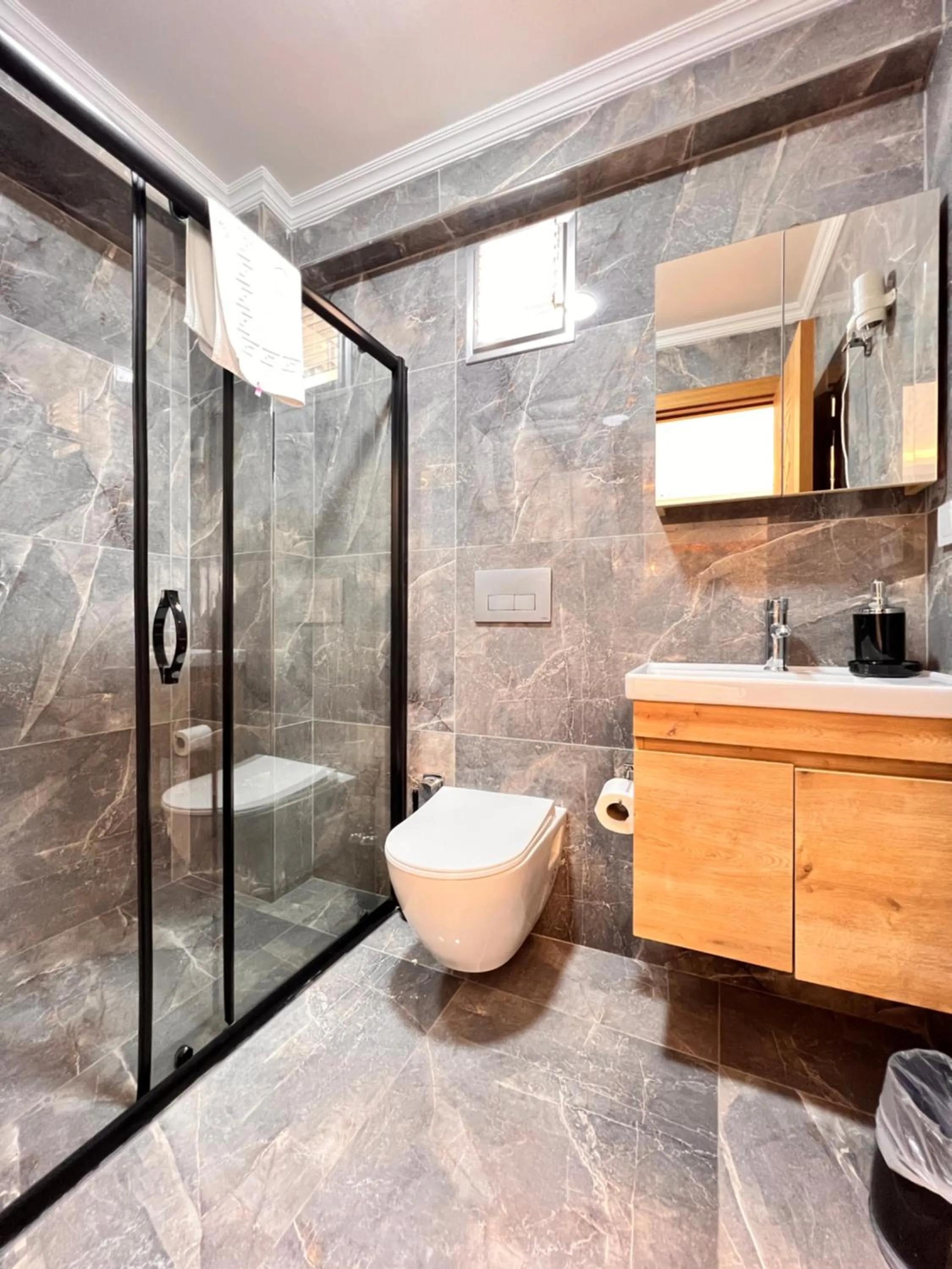 Shower in Mamma Marya Hotel