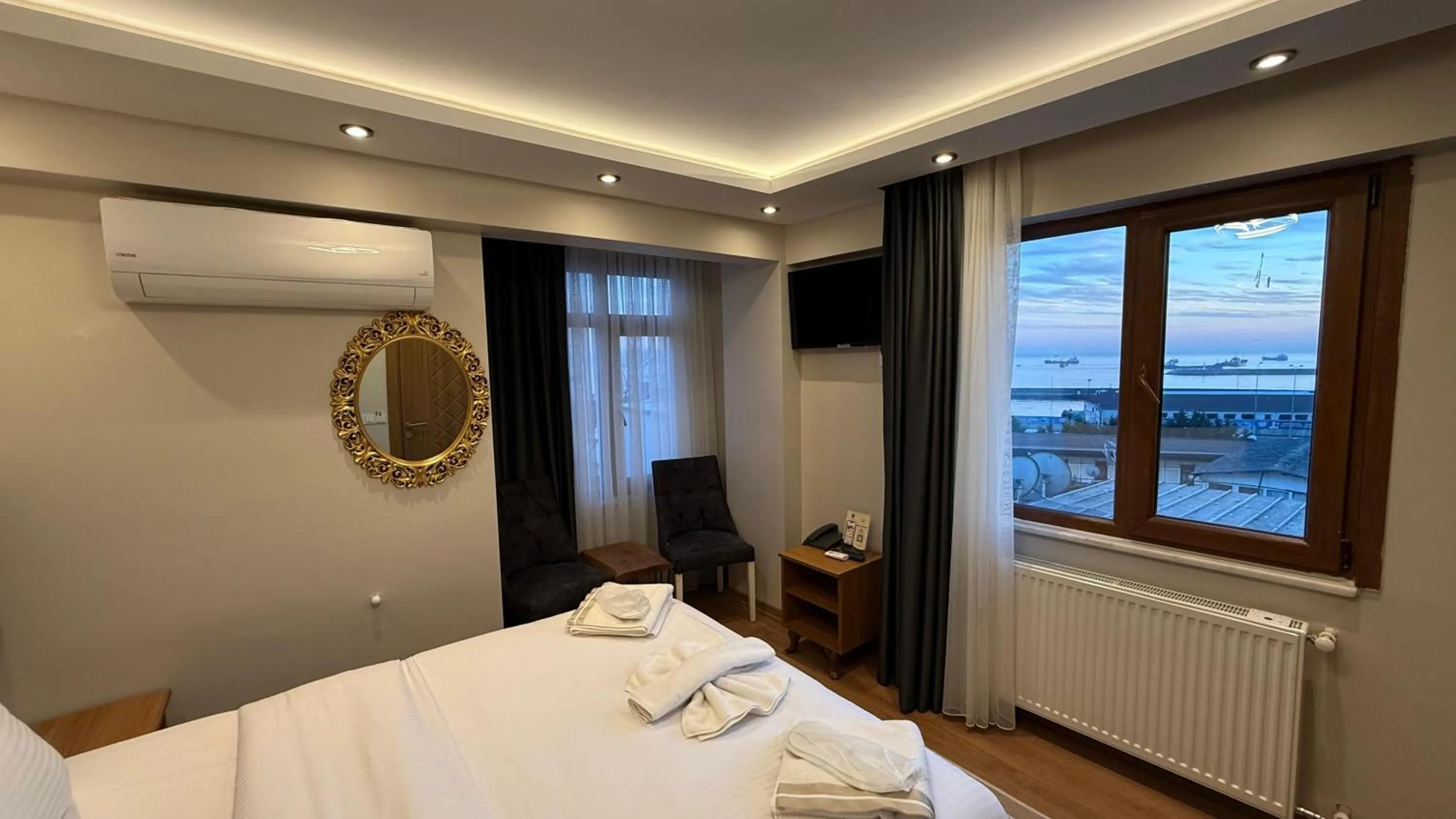 Photo of the whole room, Bed in Mamma Marya Hotel