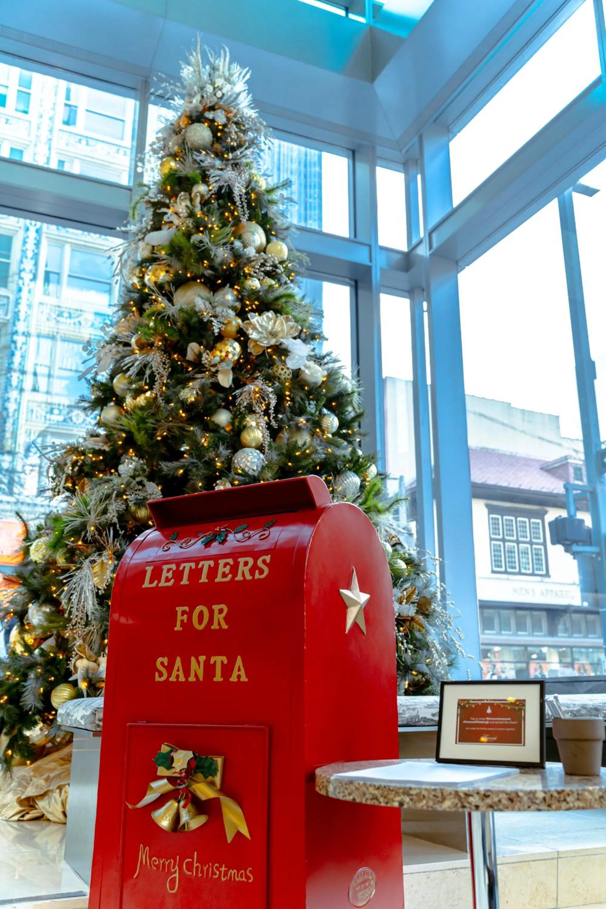 Seating area in Fairmont Pittsburgh