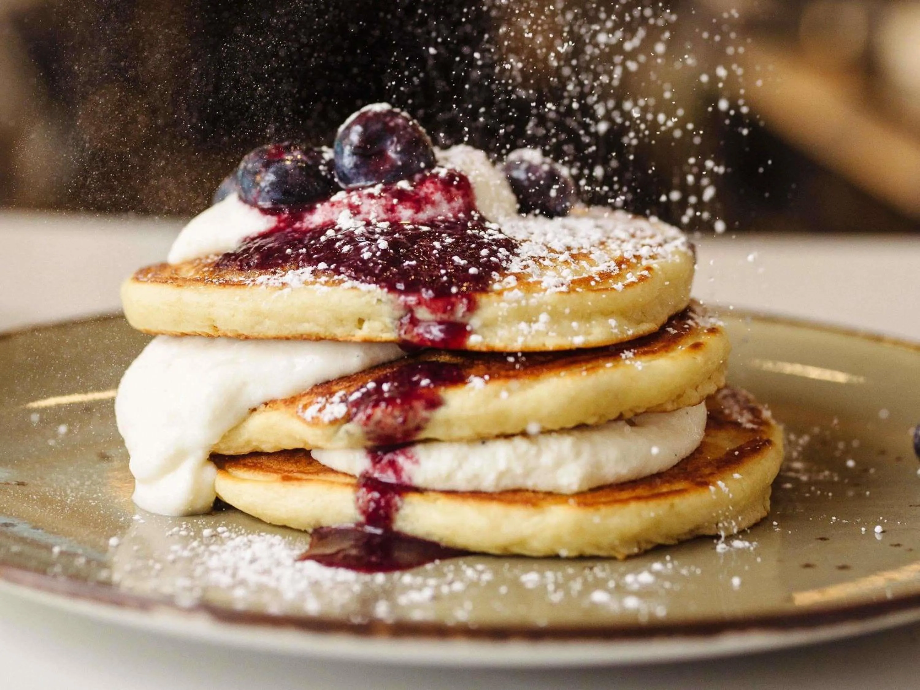 Restaurant/places to eat in Fairmont Pittsburgh