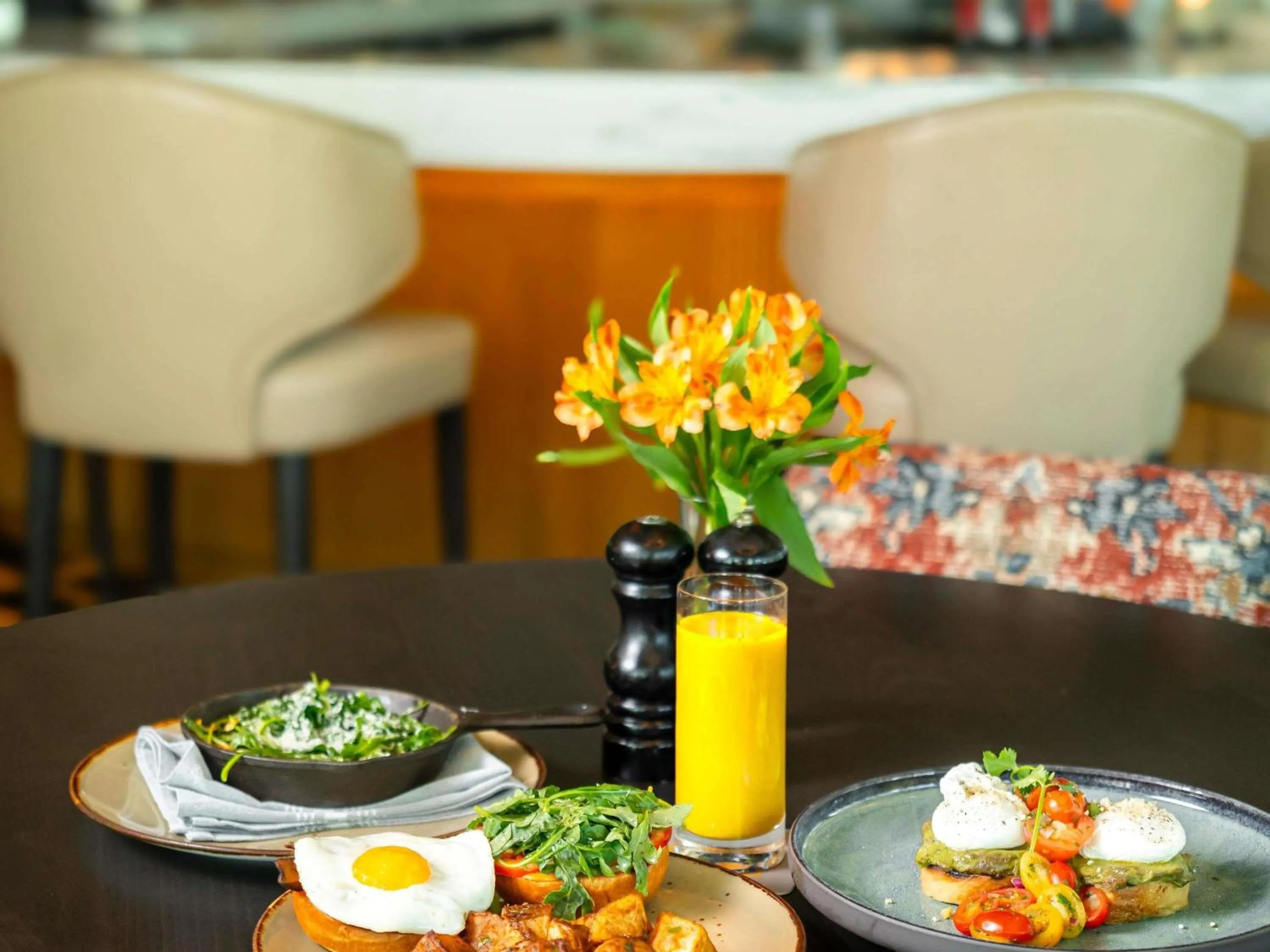 Restaurant/places to eat in Fairmont Pittsburgh