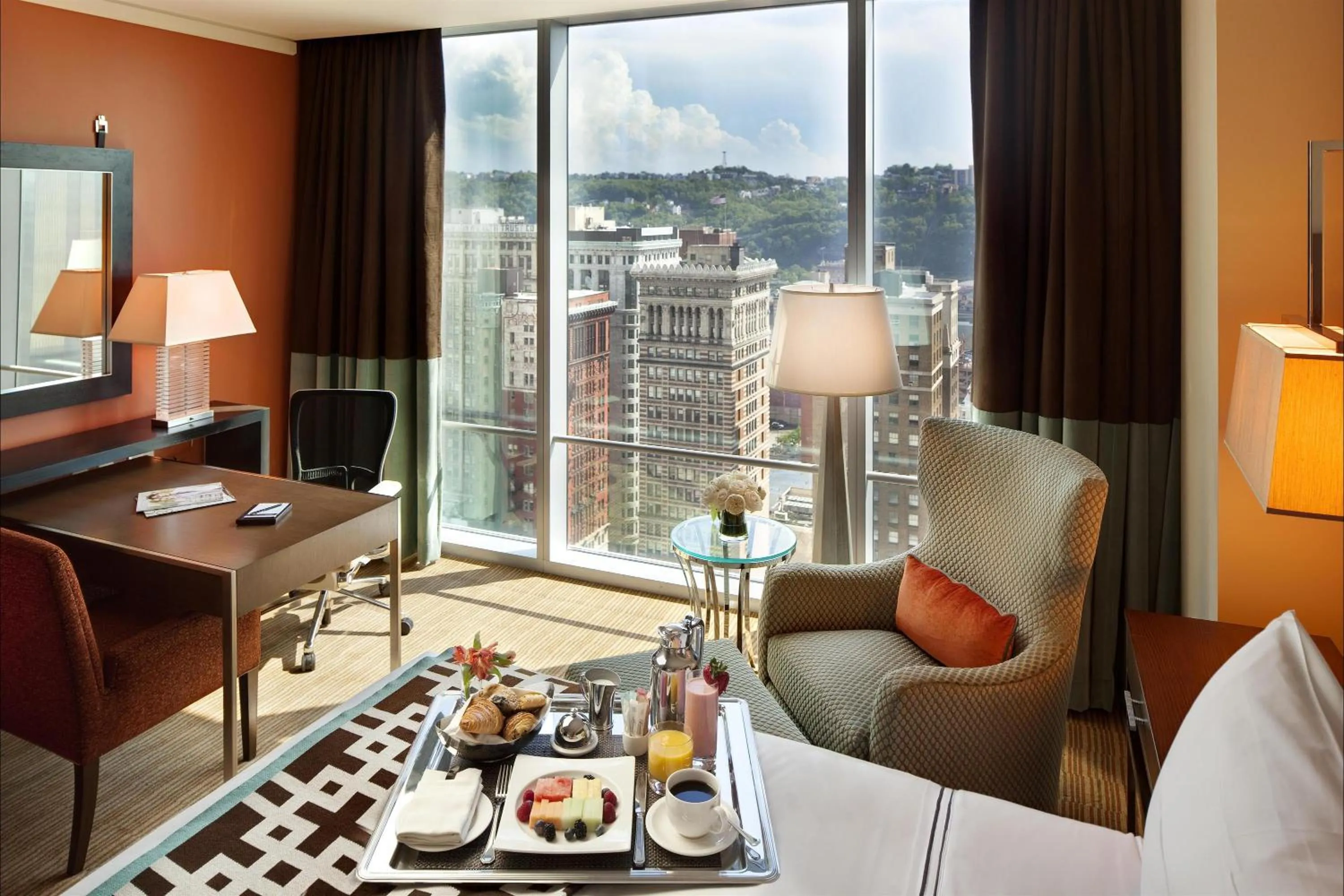 Property building in Fairmont Pittsburgh