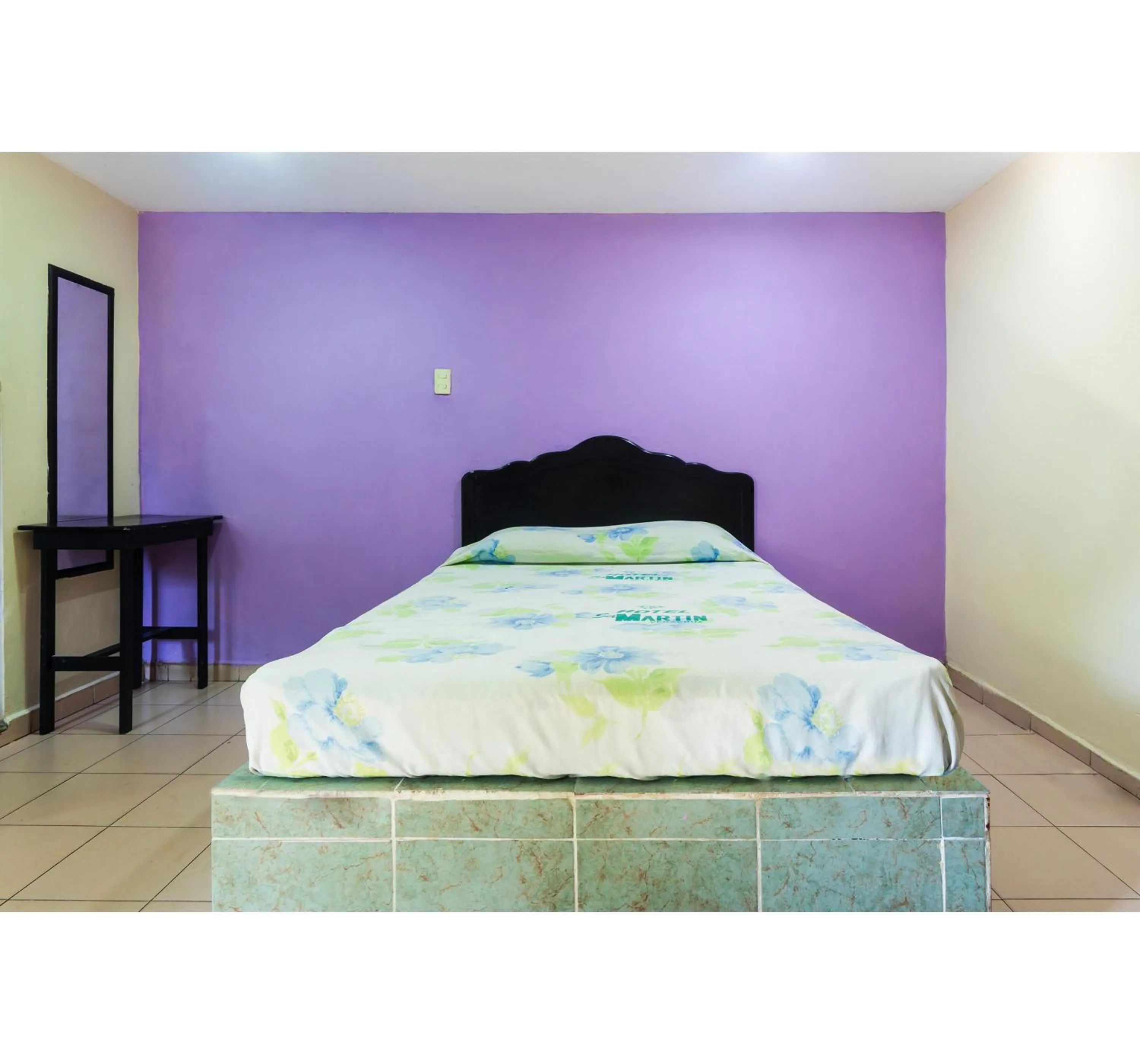 Bed in OYO Hotel San Martin