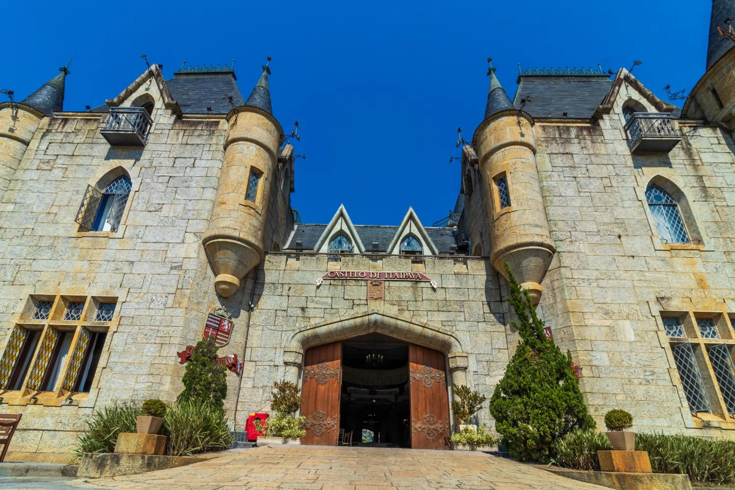 Facade/entrance in Castelo de Itaipava - Hotel, Eventos e Gastronomia