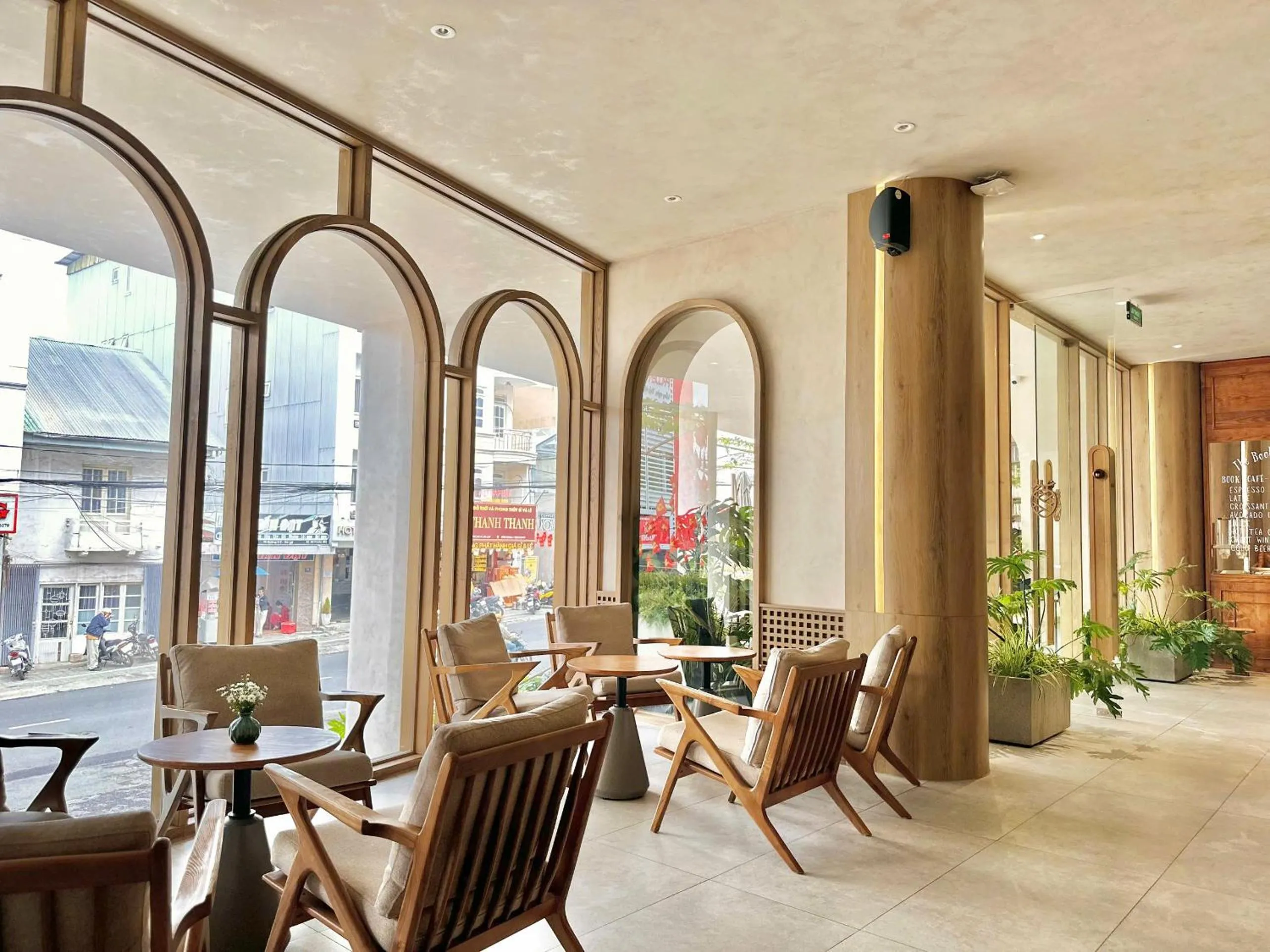 Seating area in Túi Ba Gang Central Hotel