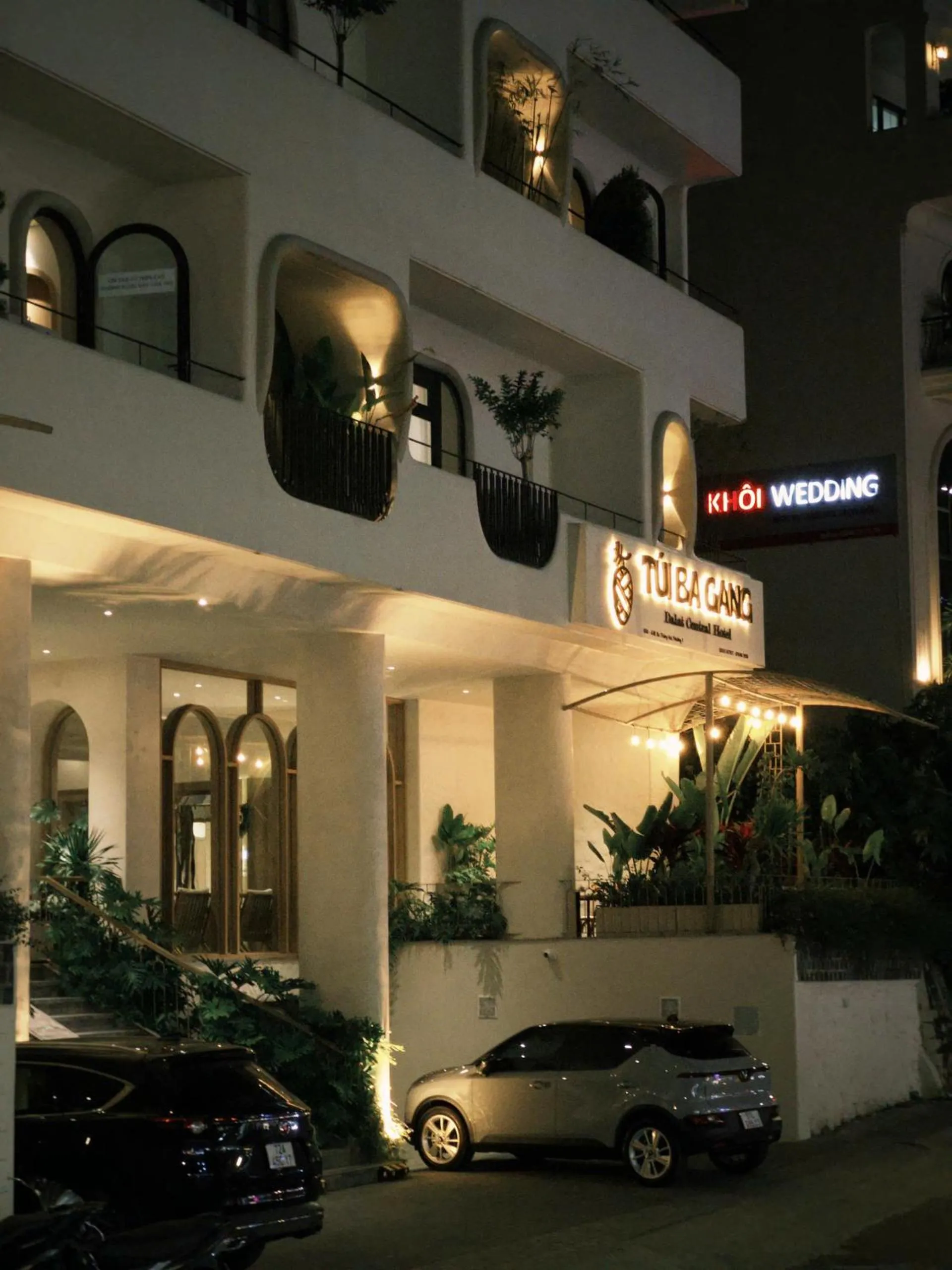 Property building in Túi Ba Gang Central Hotel