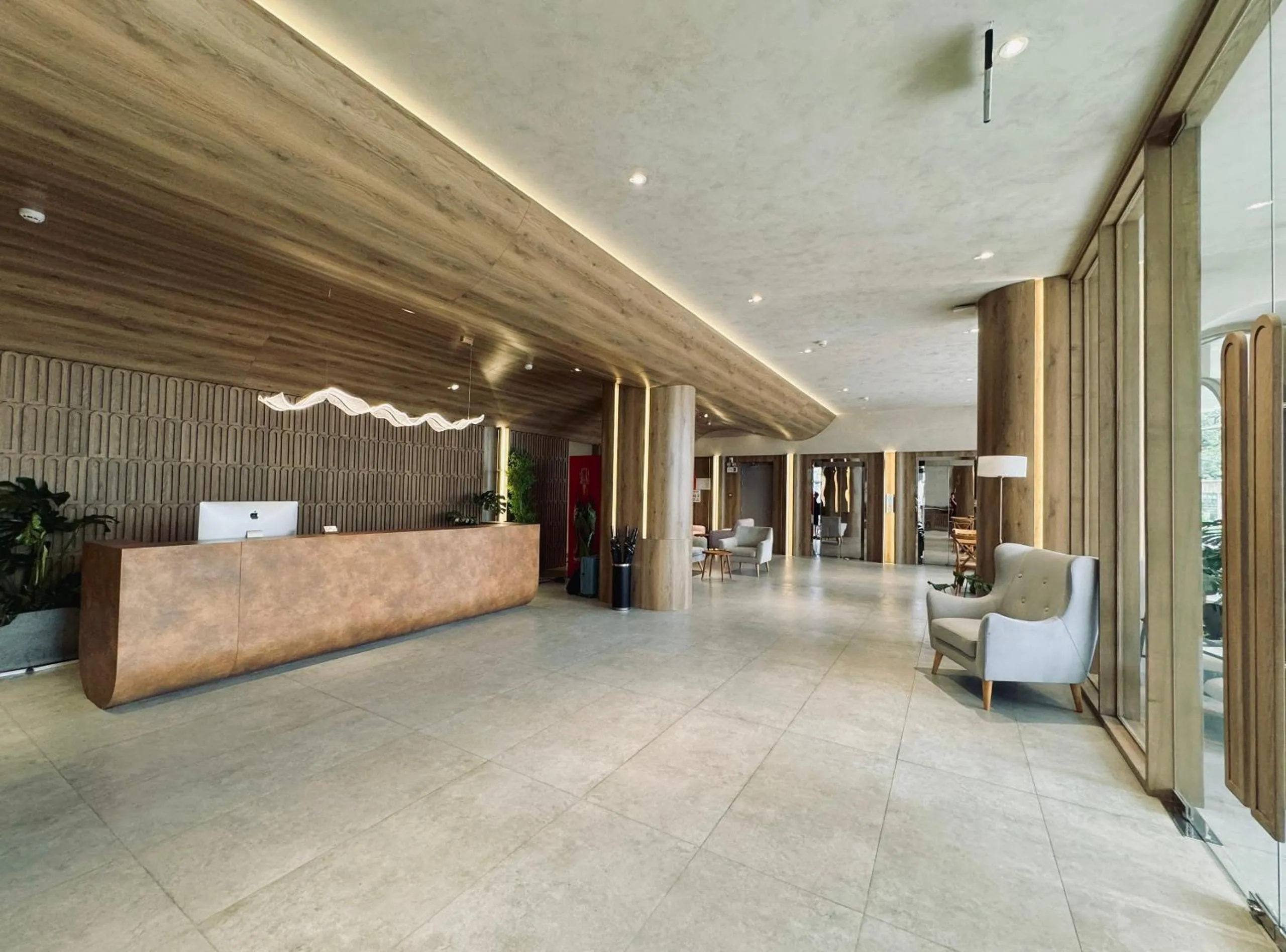 Property building in Túi Ba Gang Central Hotel