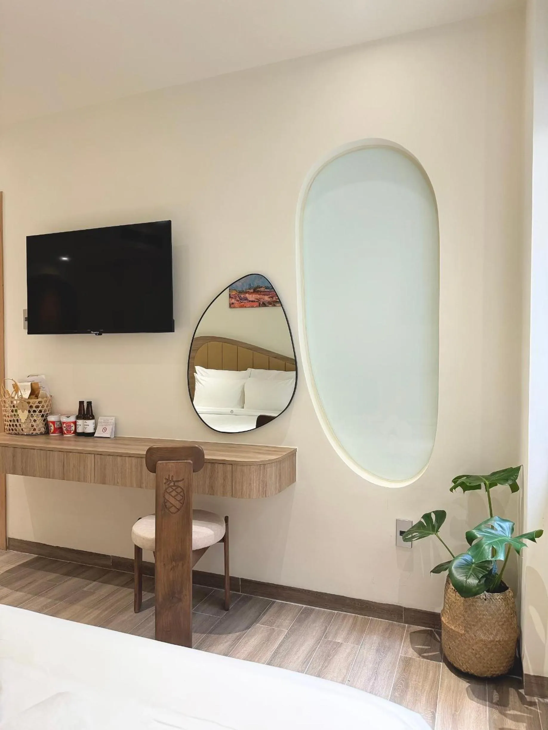 Decorative detail, Bed in Túi Ba Gang Central Hotel