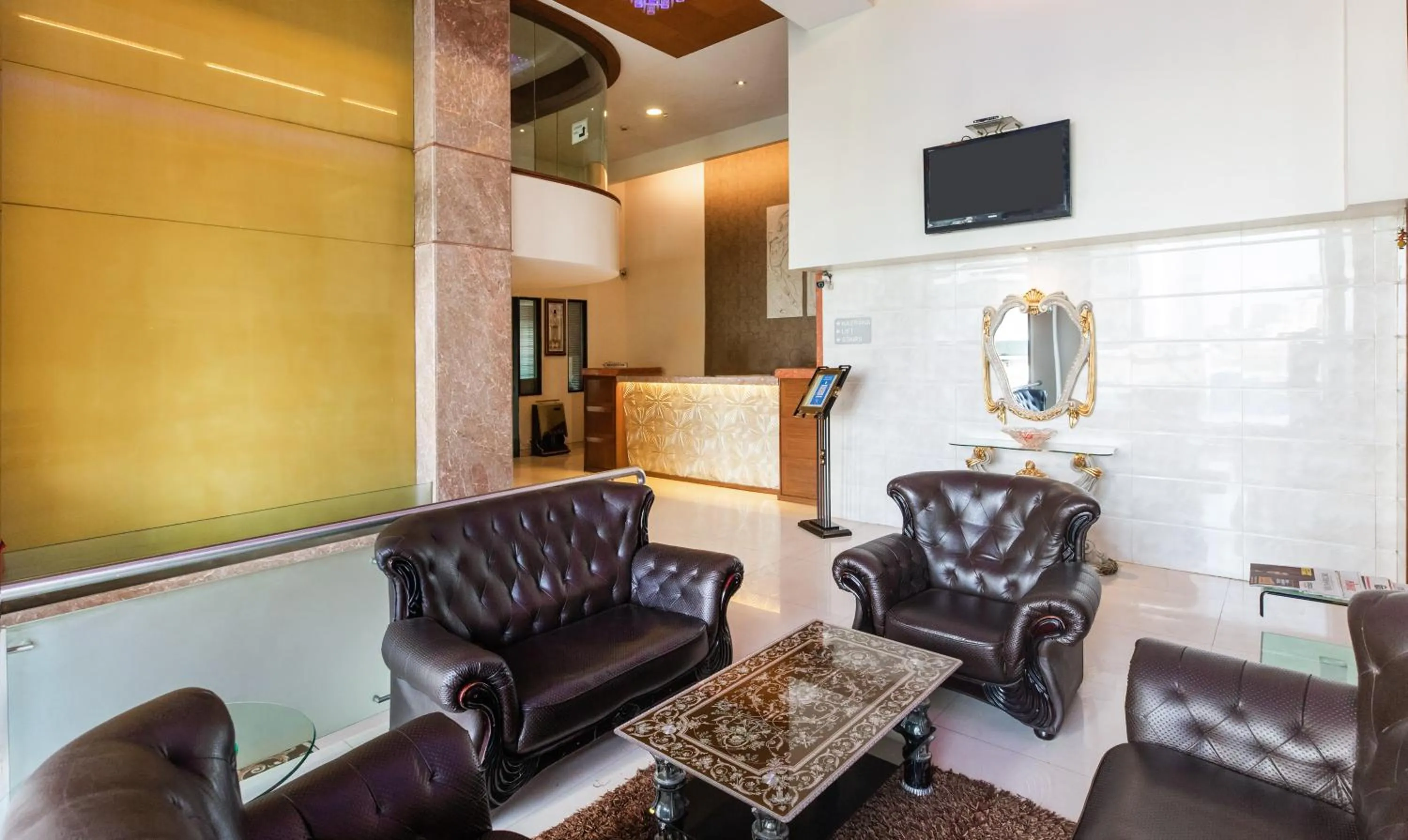 Seating Area in Hotel Seven Heaven