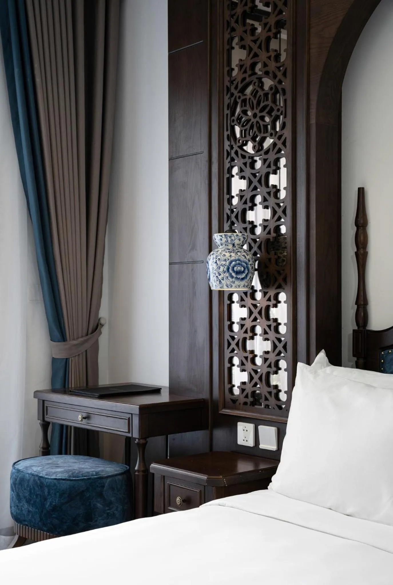 Seating area, Bed in Eli Rina Hotel