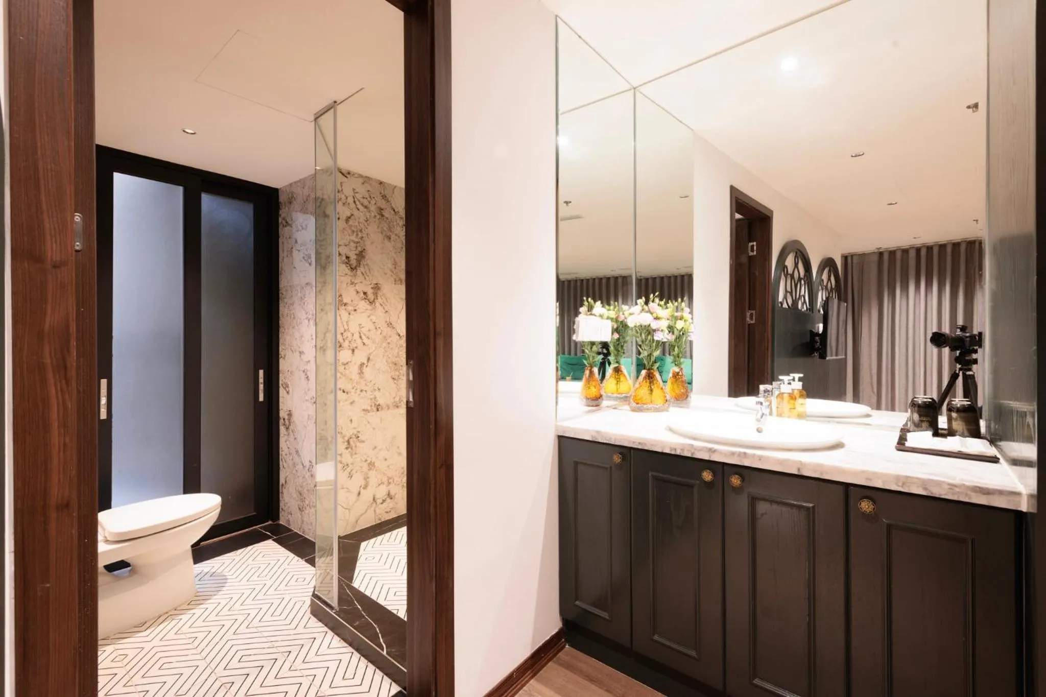 Shower in Eli Rina Hotel