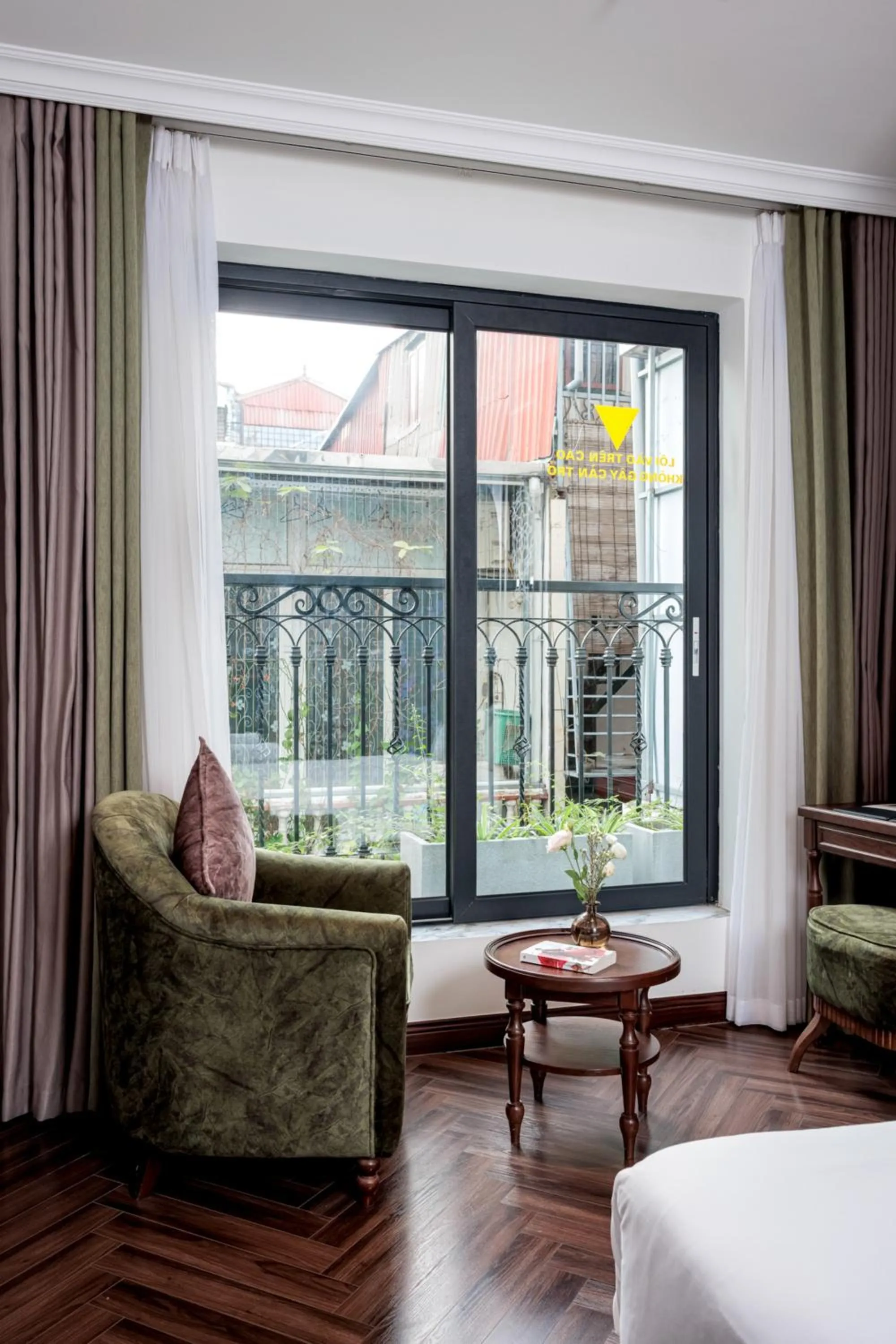 Balcony/Terrace, Bed in Eli Rina Hotel