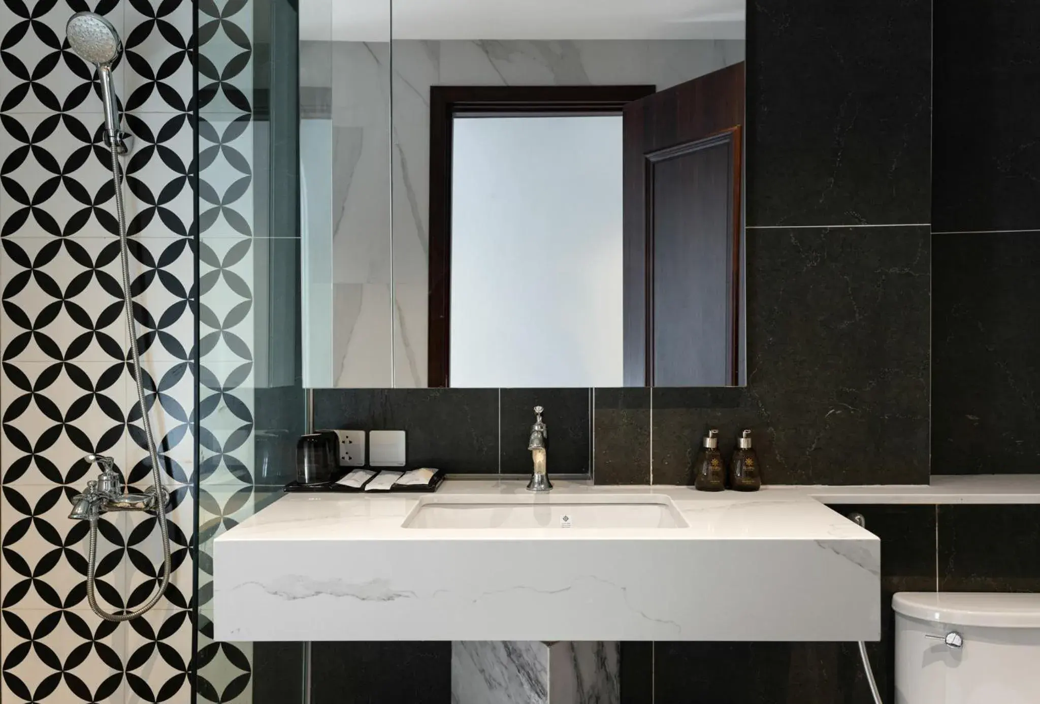 Twin Room with Balcony in Eli Rina Hotel Twin Room with Balcony in Eli Rina Hotel