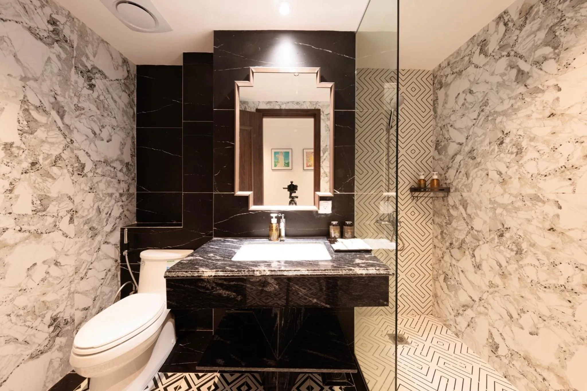 Shower in Eli Rina Hotel