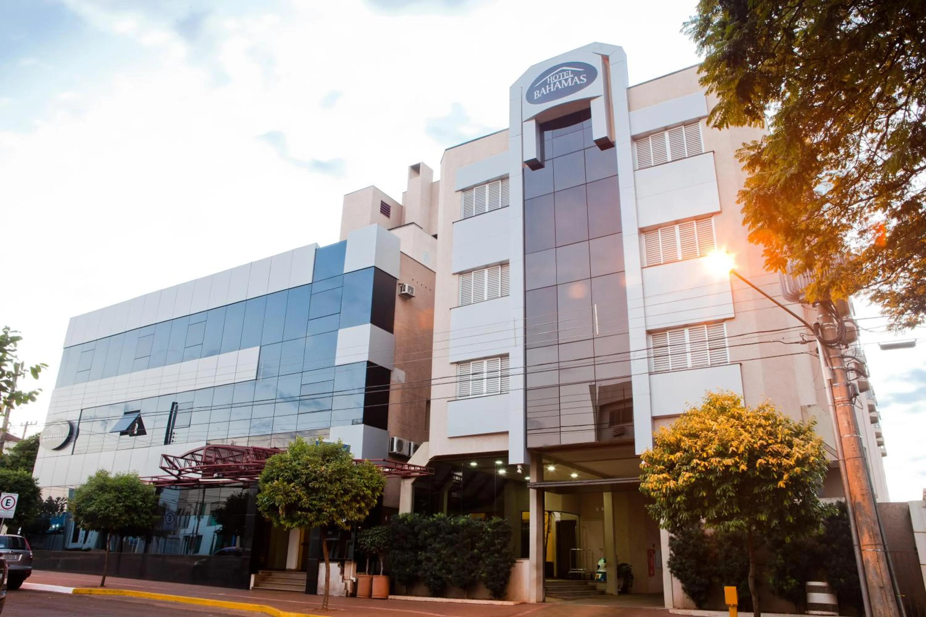 Facade/entrance in Hotel Bahamas