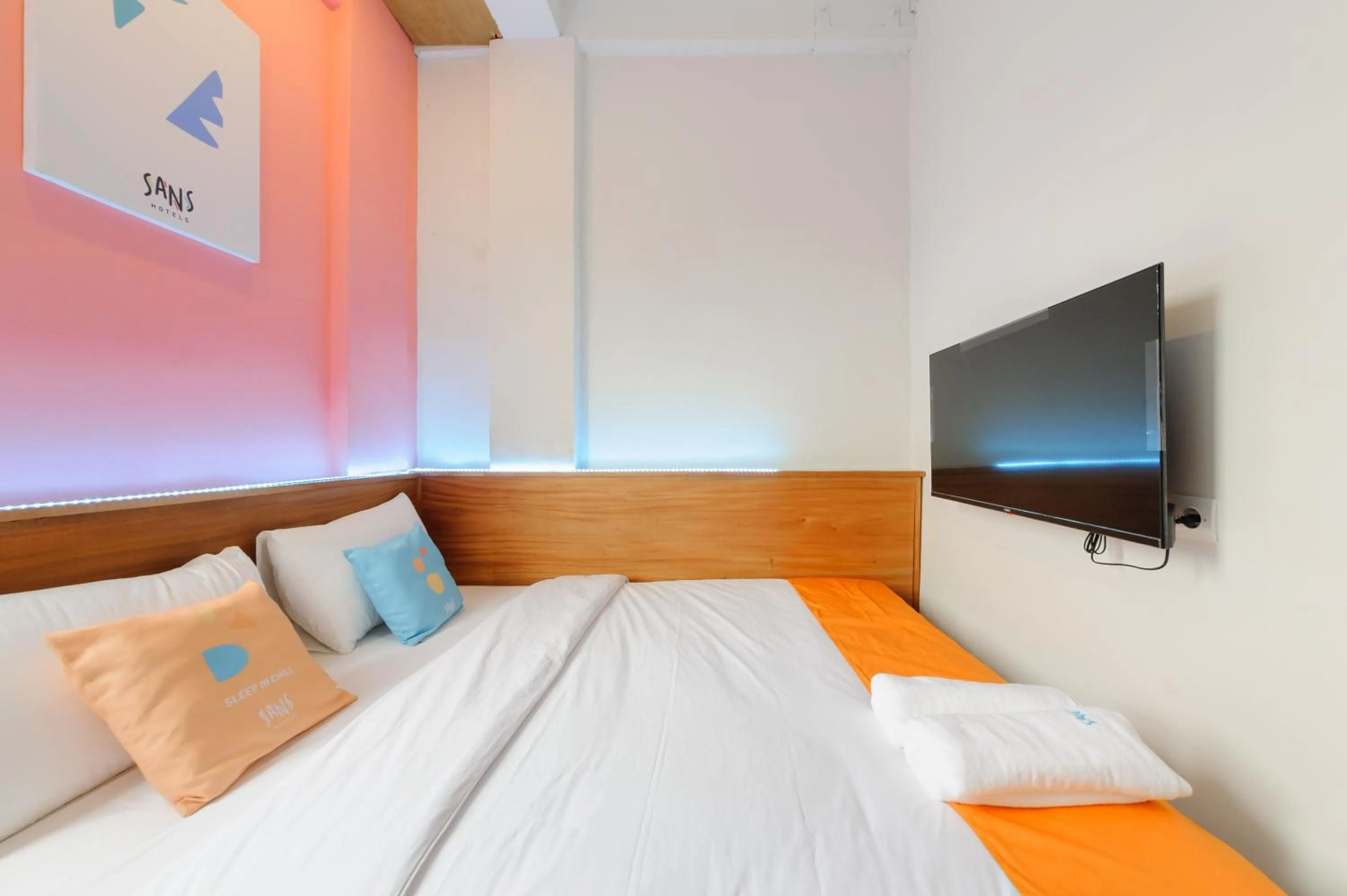 Bedroom, Bed in Sans Hotel Pesona Bekasi