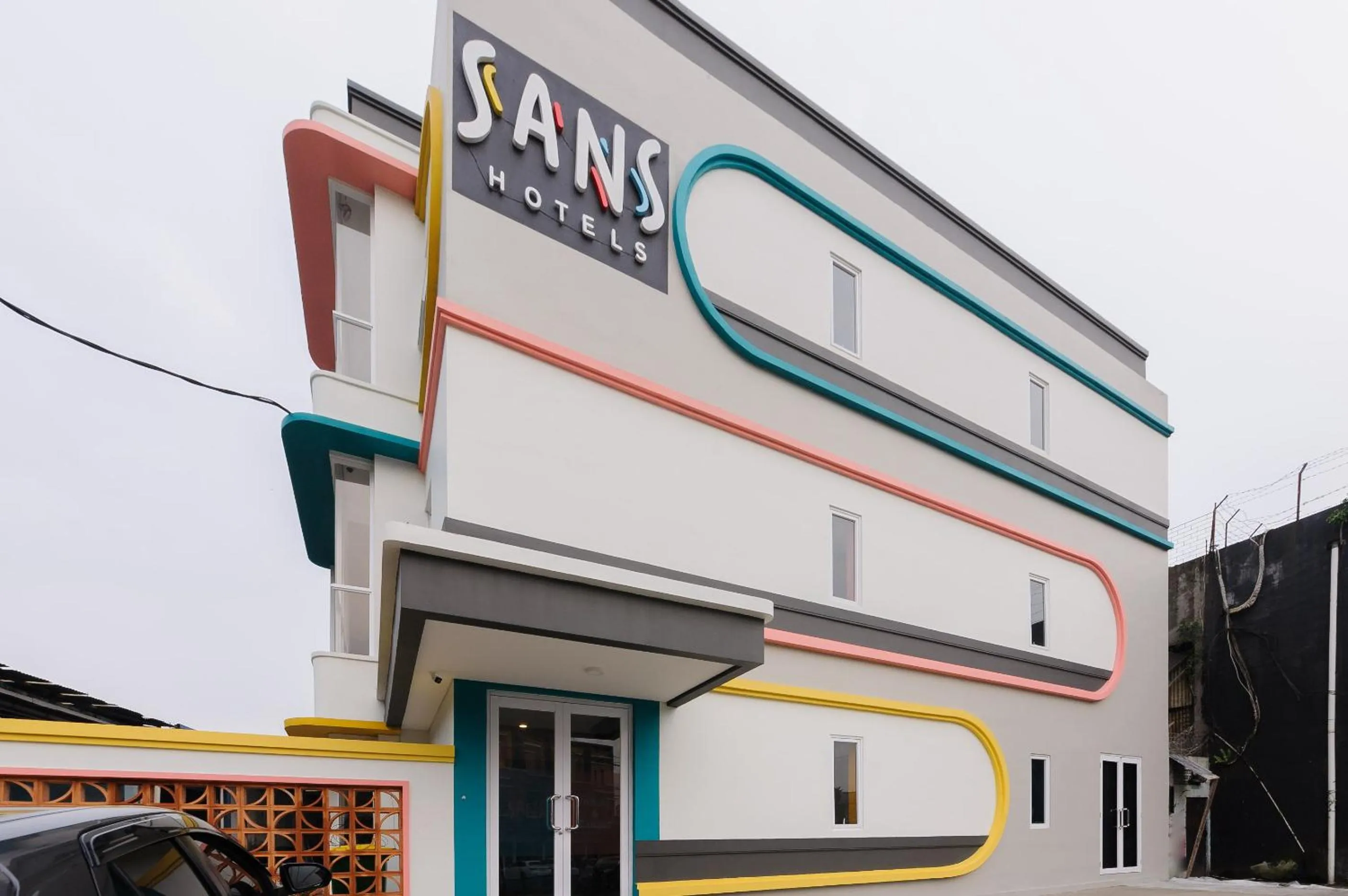 Property building in Sans Hotel Pesona Bekasi