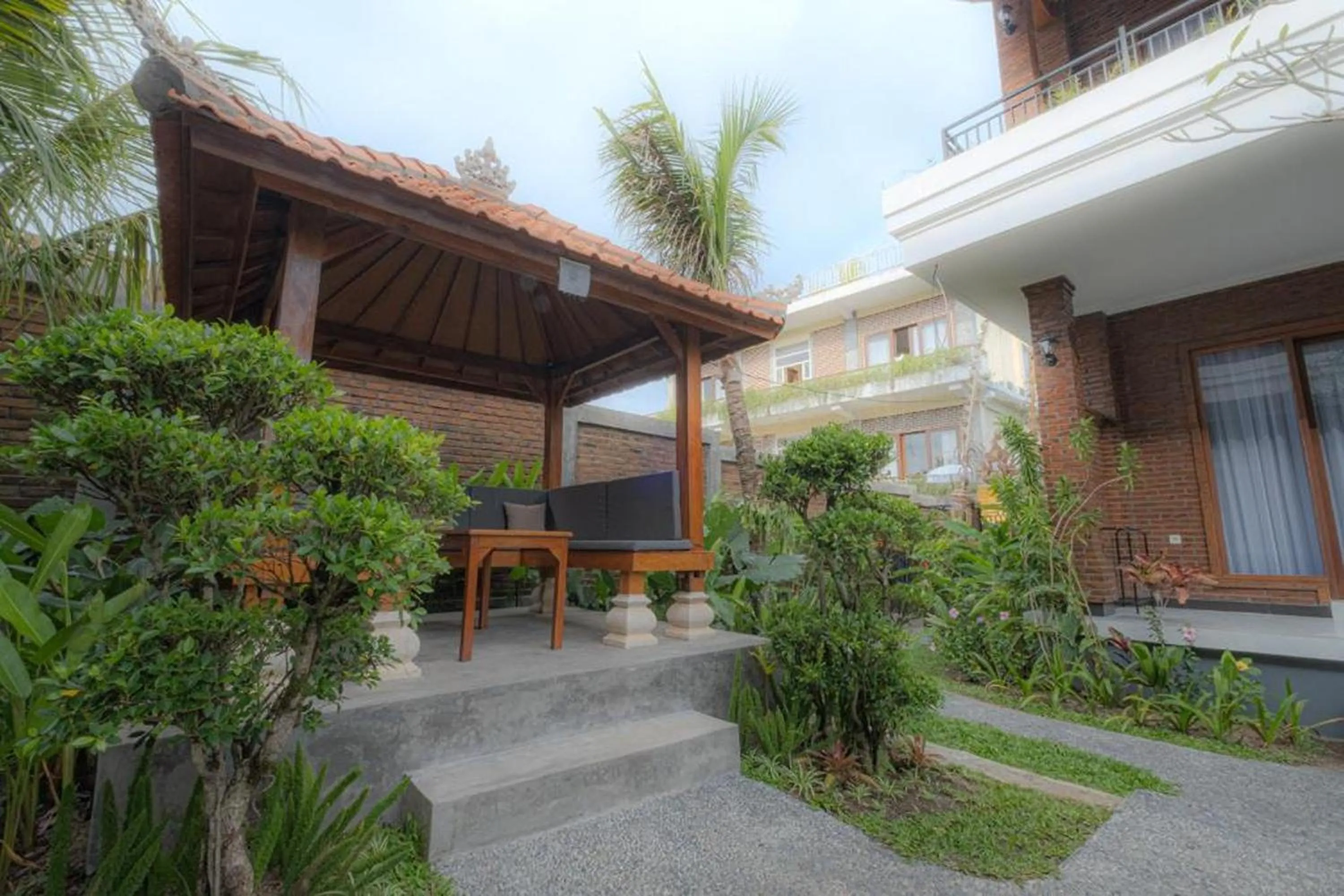 Property building in Bali Bata Canggu Guesthouse