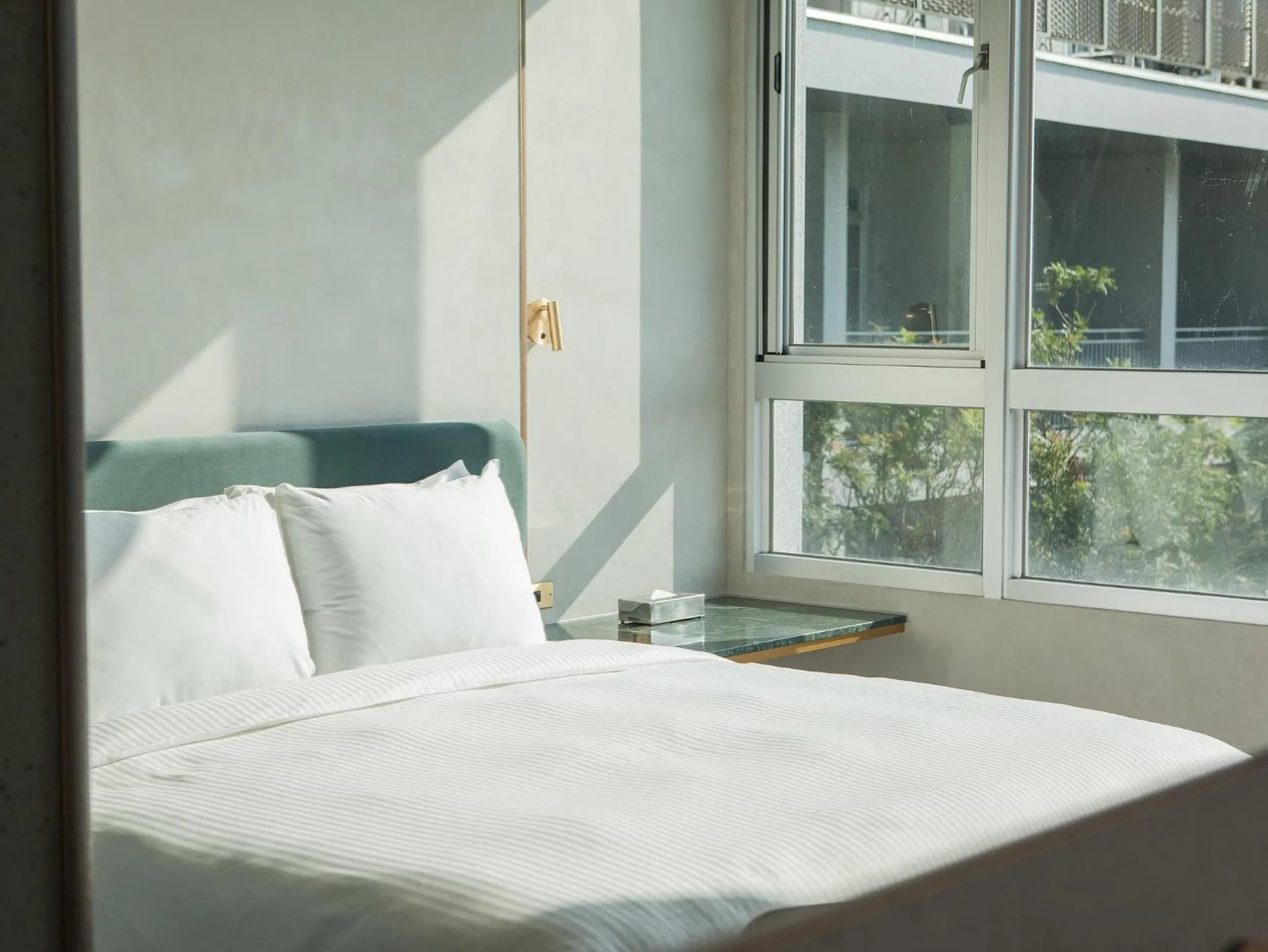 Photo of the whole room, Bed in PAPO'A Harbor Hotel