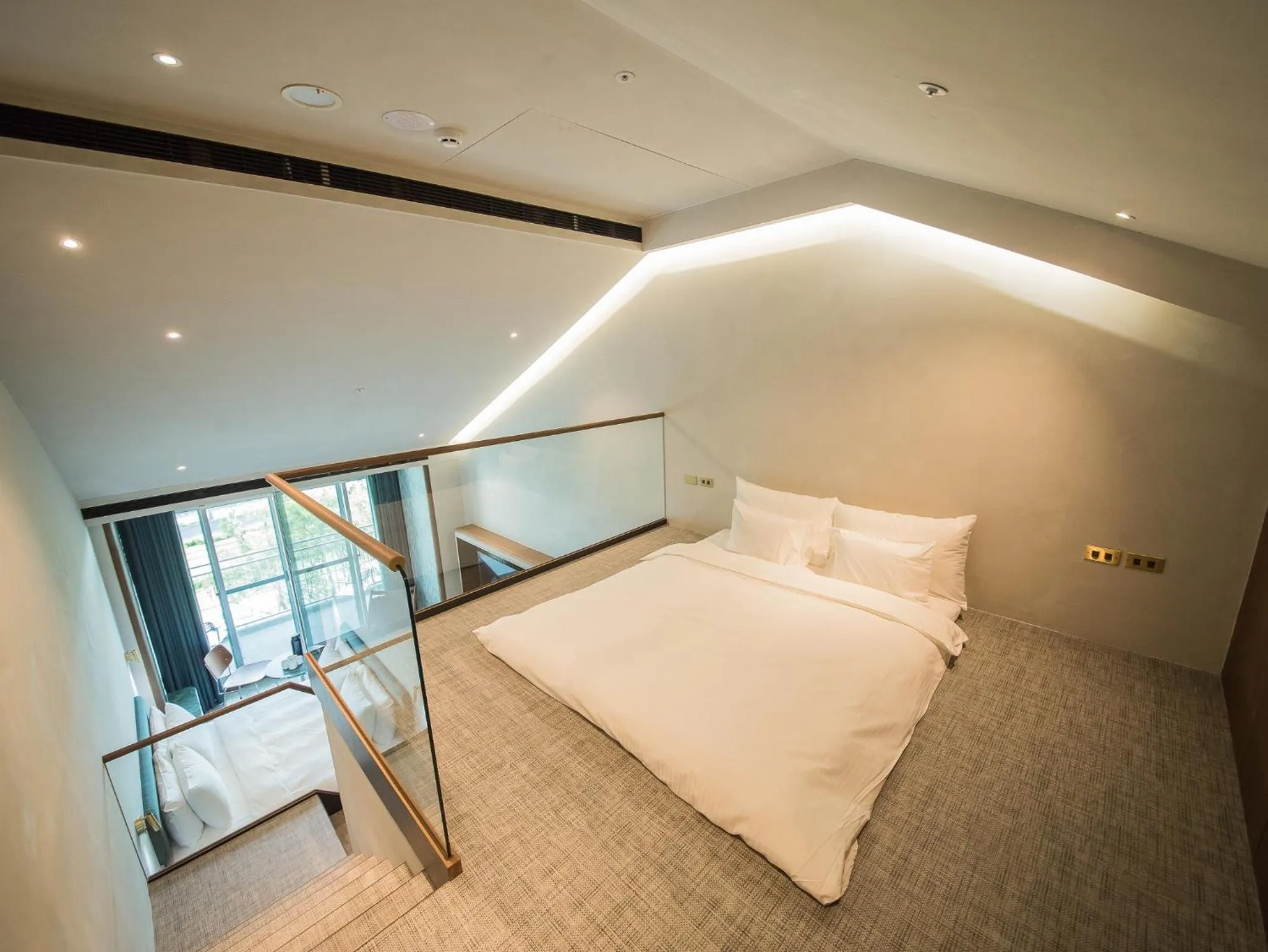 Photo of the whole room, Bed in PAPO'A Harbor Hotel