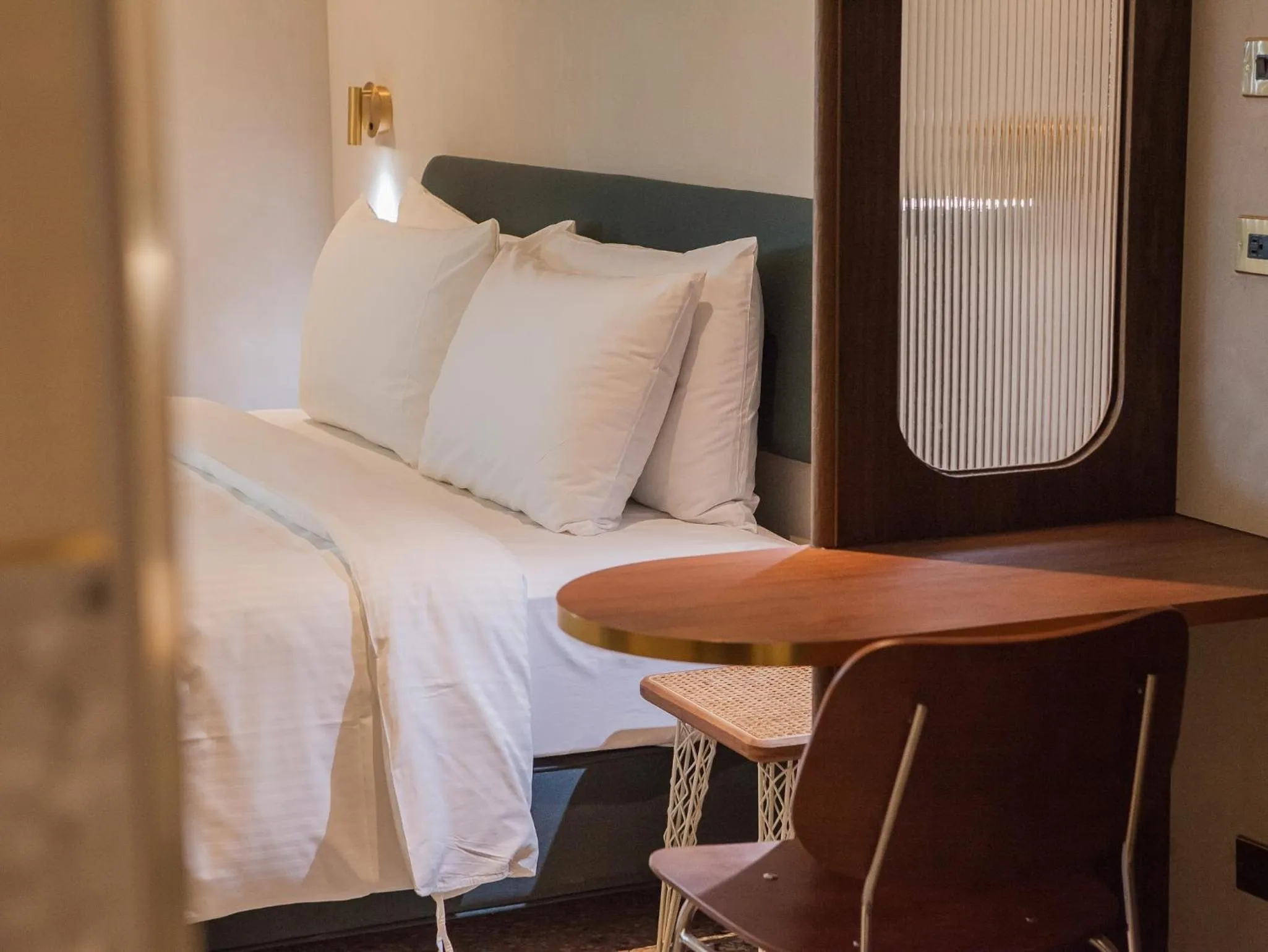 Photo of the whole room, Bed in PAPO'A Harbor Hotel