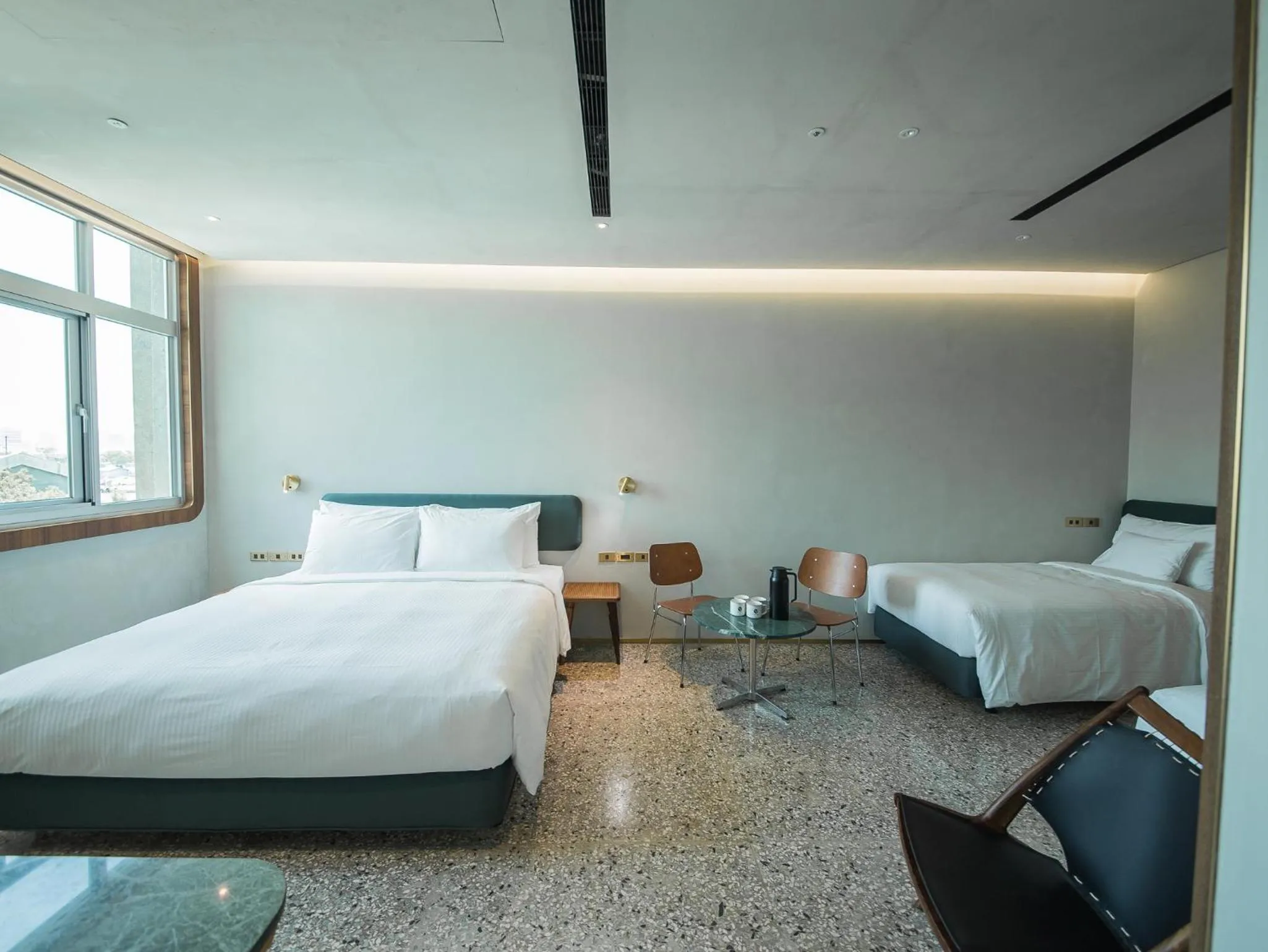 Photo of the whole room, Bed in PAPO'A Harbor Hotel