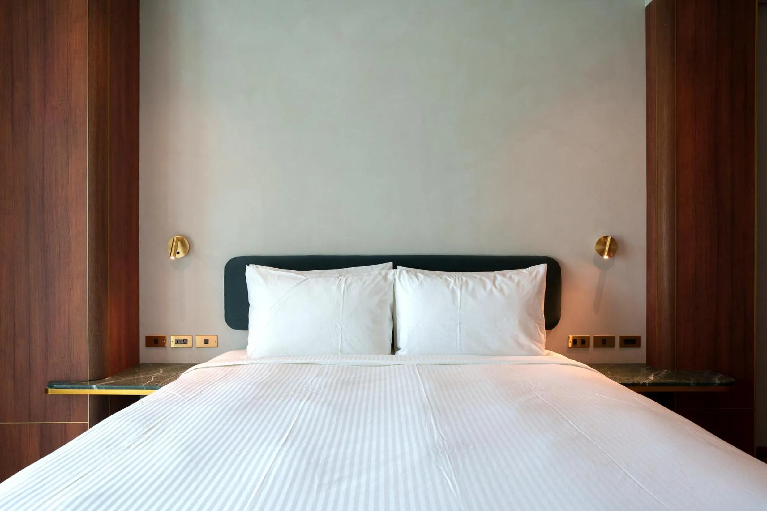 Photo of the whole room, Bed in PAPO'A Harbor Hotel