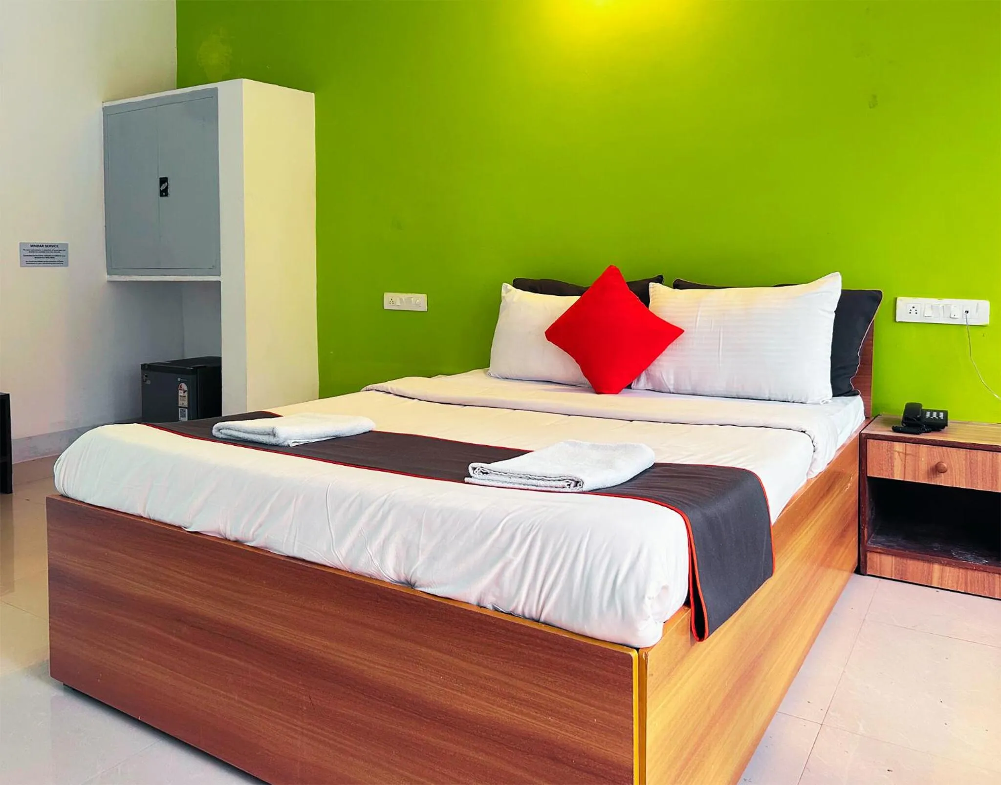 Bedroom, Bed in Bay Breeze Resorts & Hotels