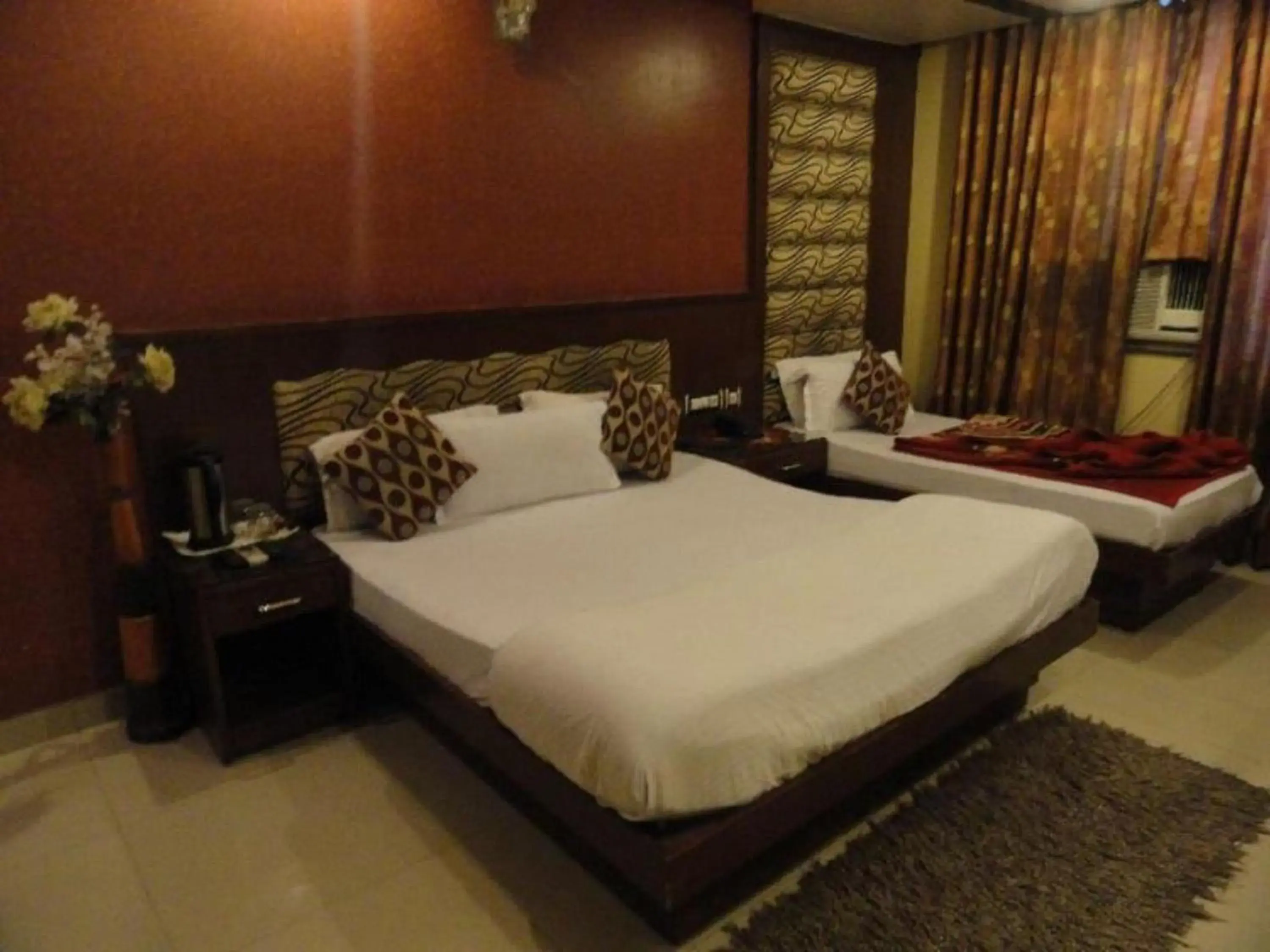 Triple Room in Hotel Shivdev International Triple Room in Hotel Shivdev International
